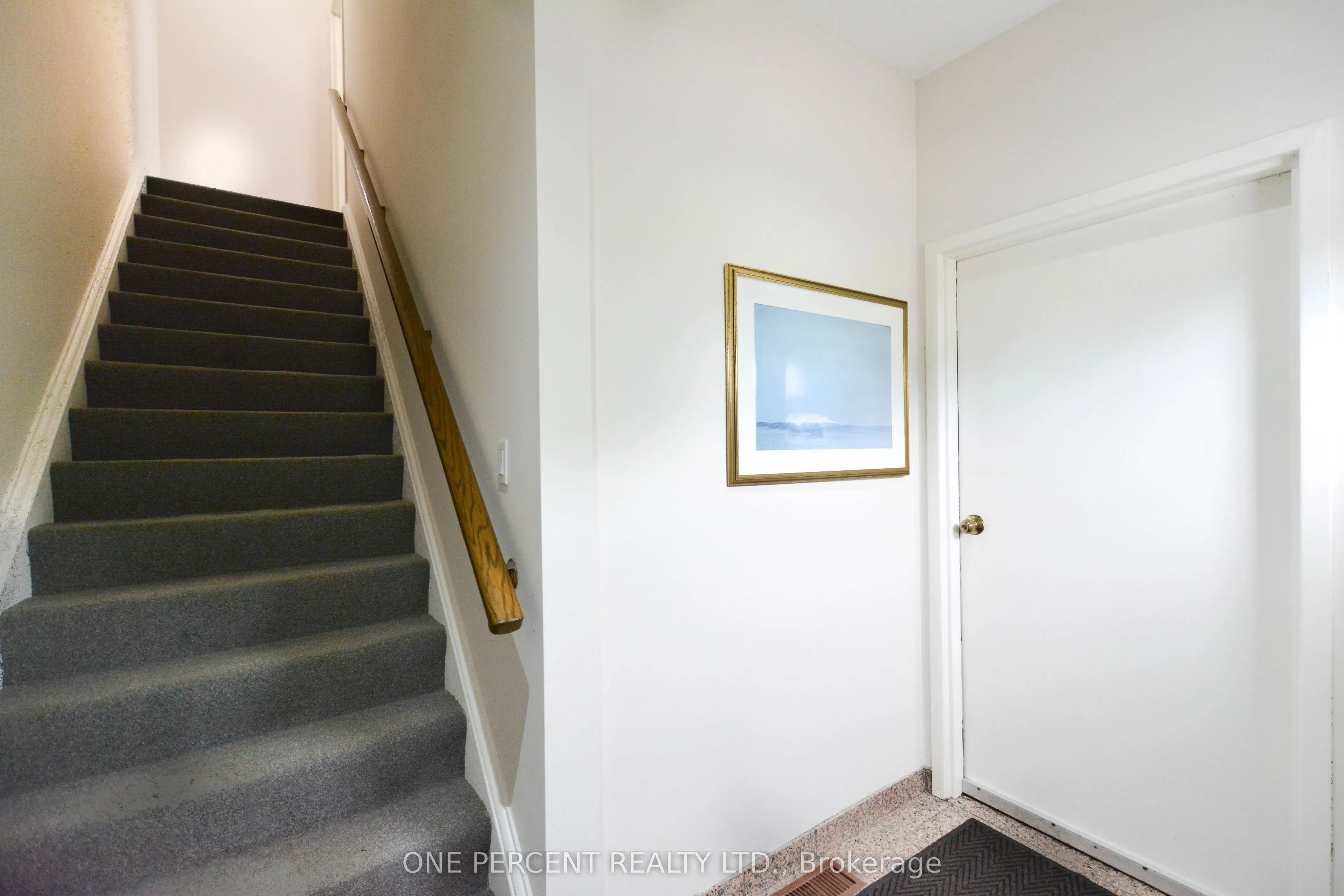 204 Sheppard Avenue W