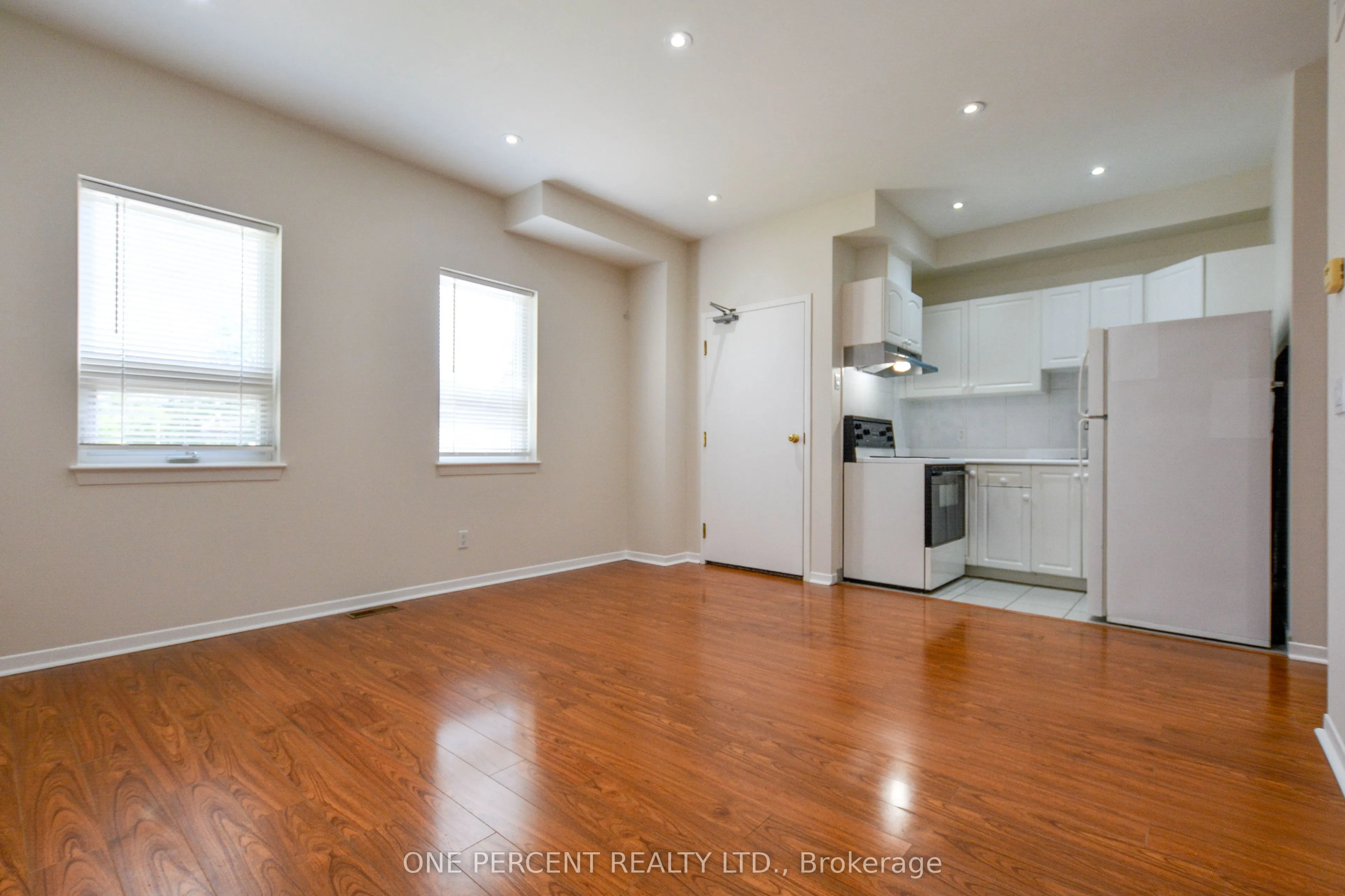 204 Sheppard Avenue W