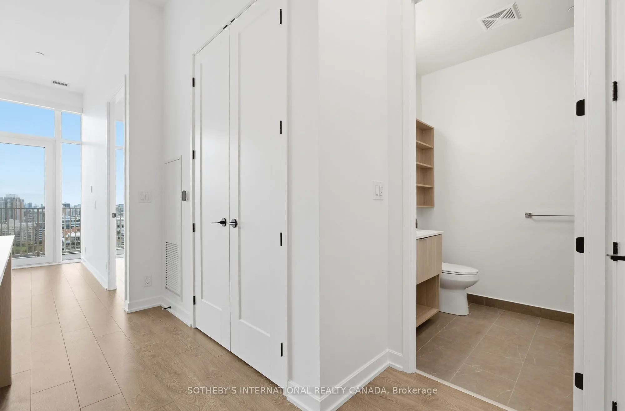 88 Bathurst Street #PH01