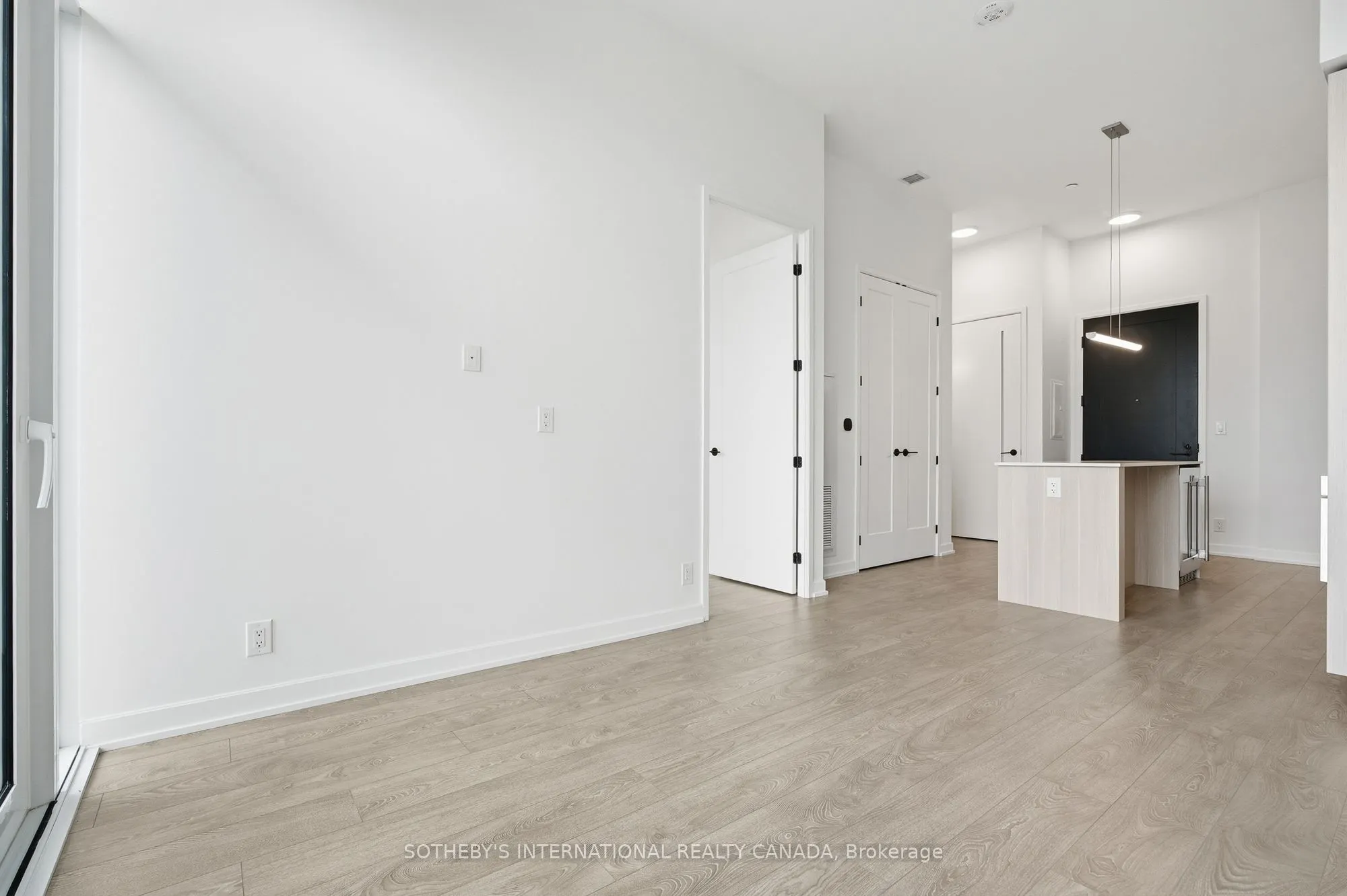 88 Bathurst Street #PH01