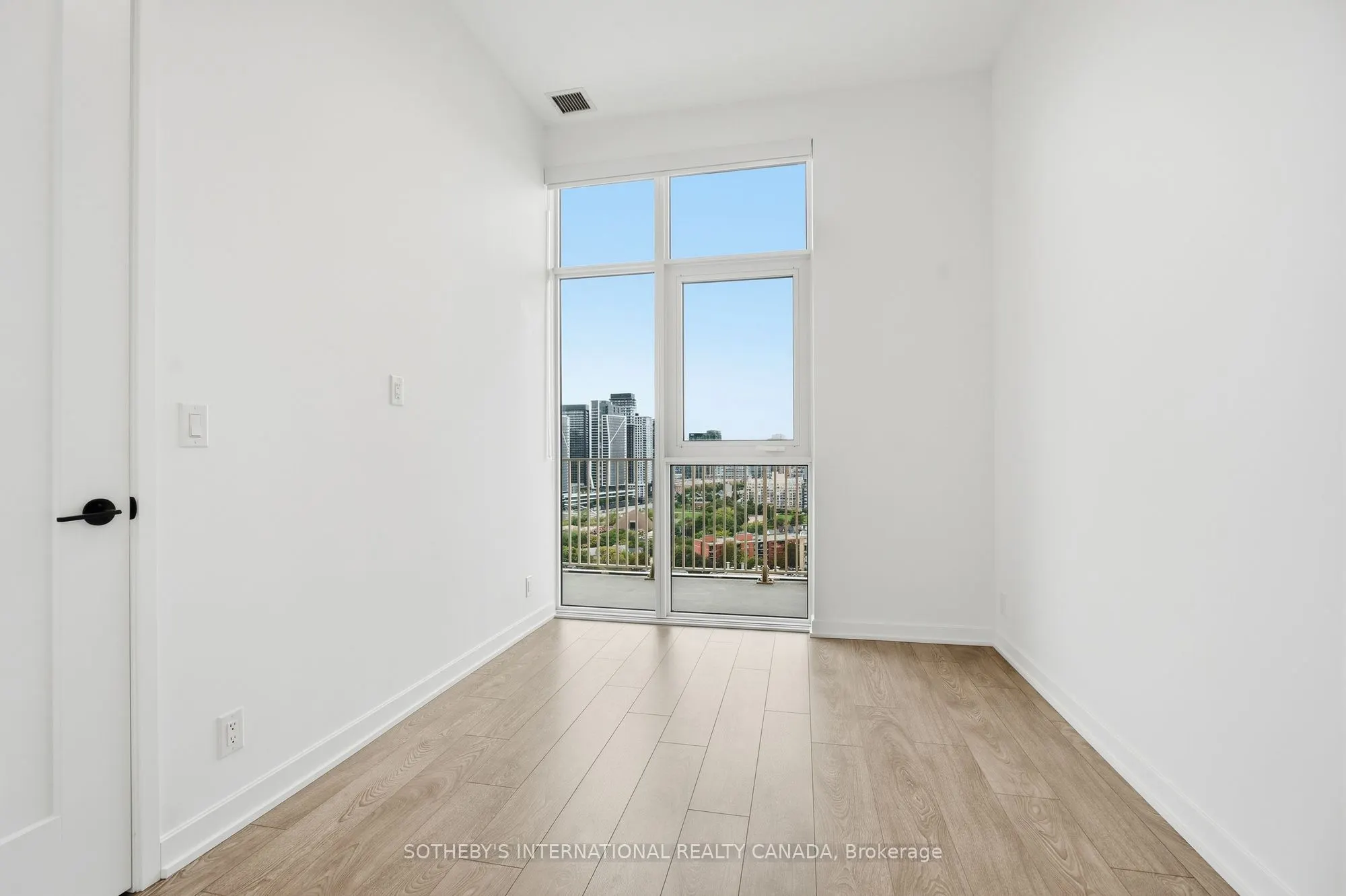 88 Bathurst Street #PH01