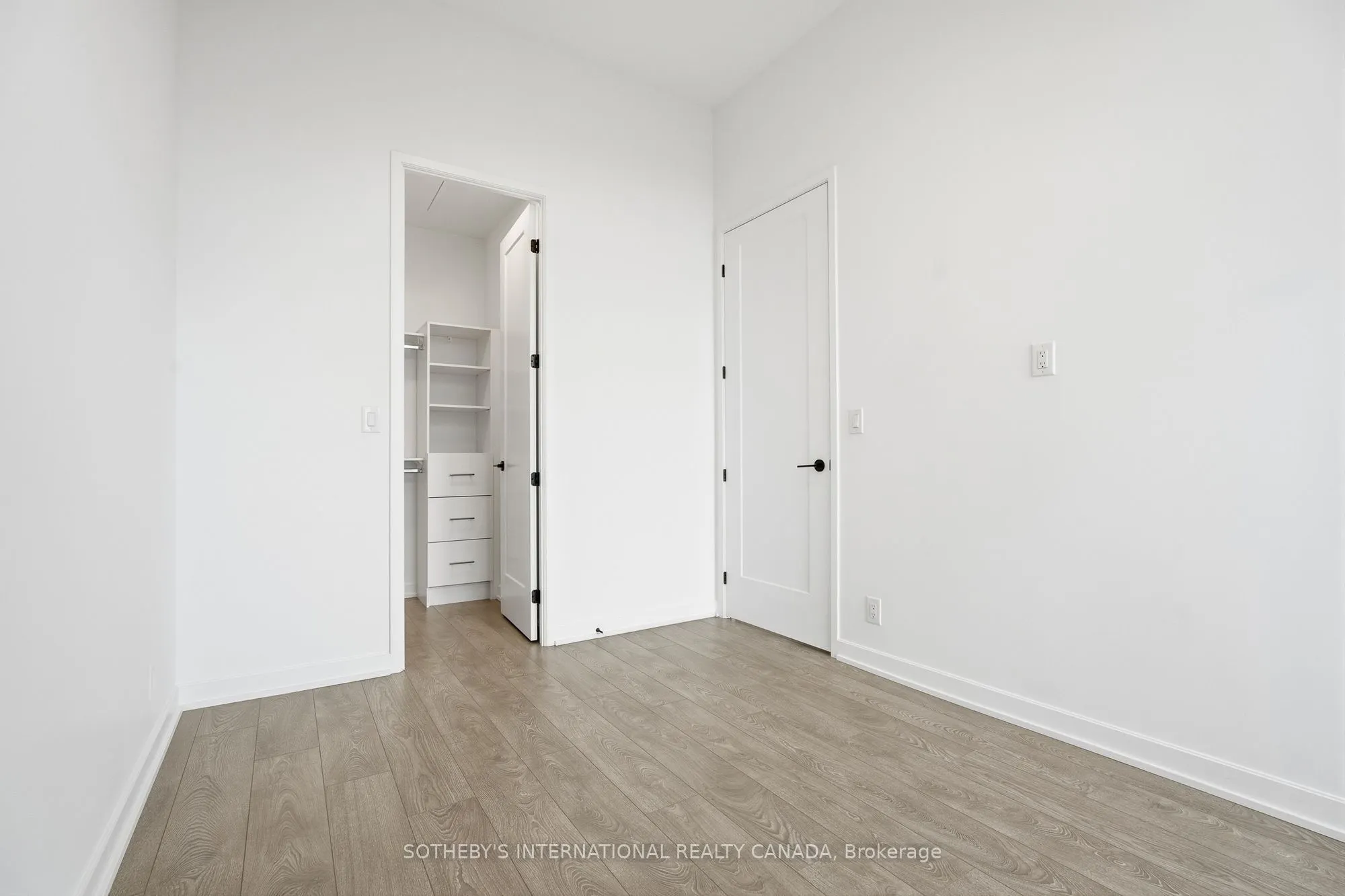 88 Bathurst Street #PH01