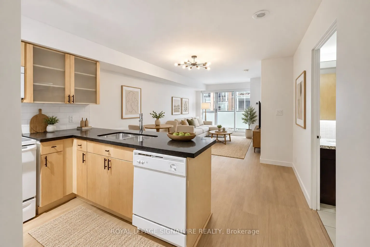 1005 King Street W #405