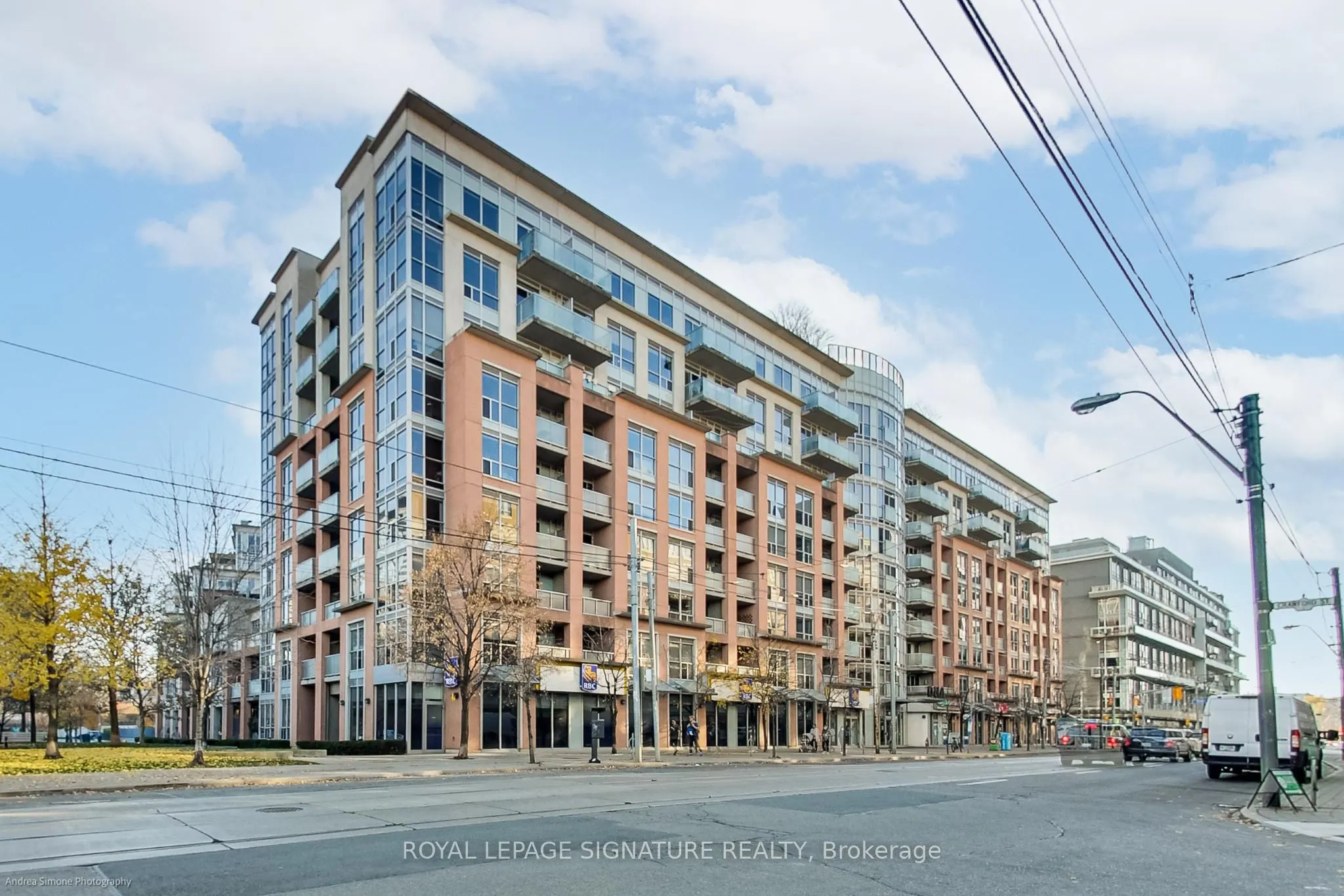 1005 King Street W #405