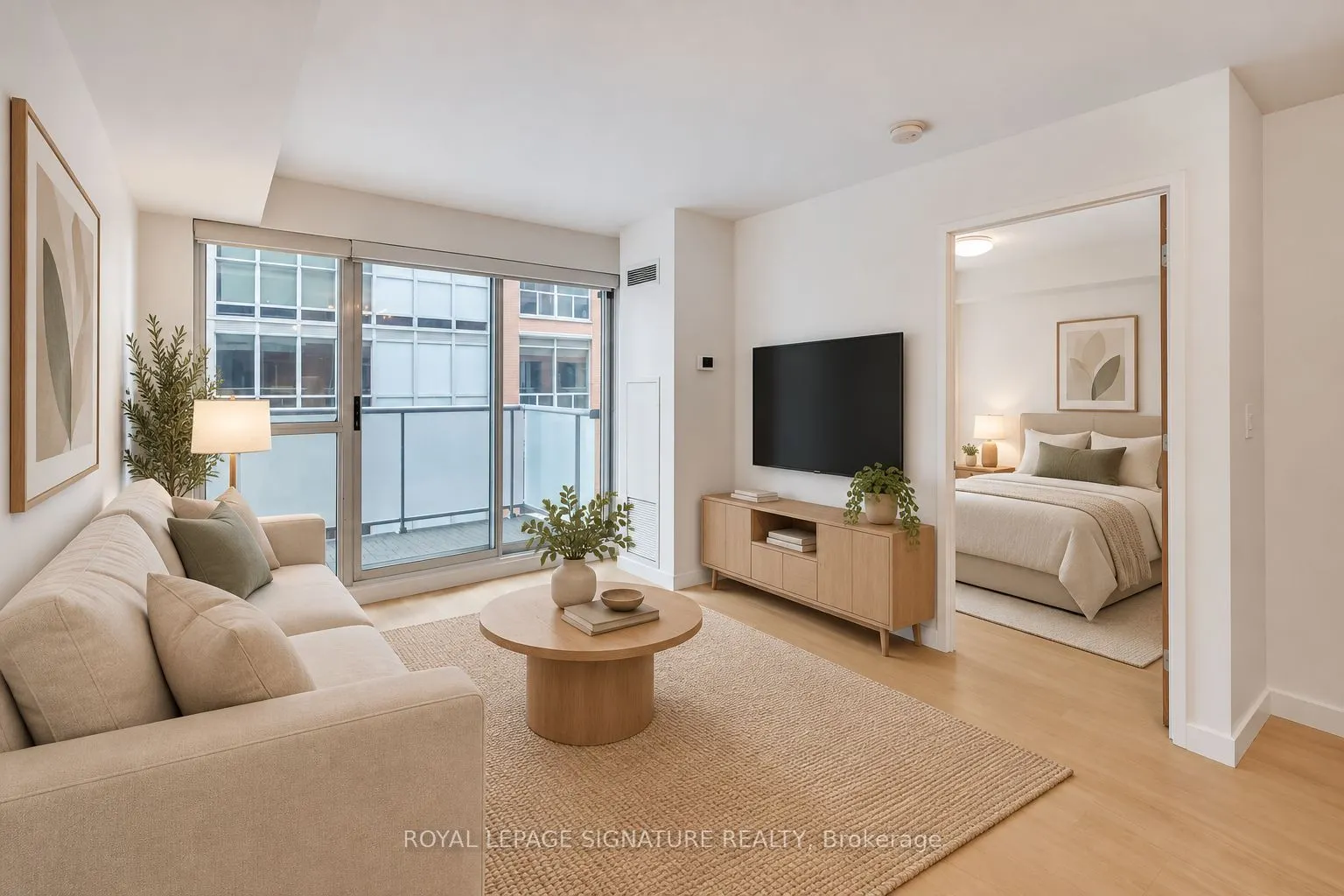1005 King Street W #405
