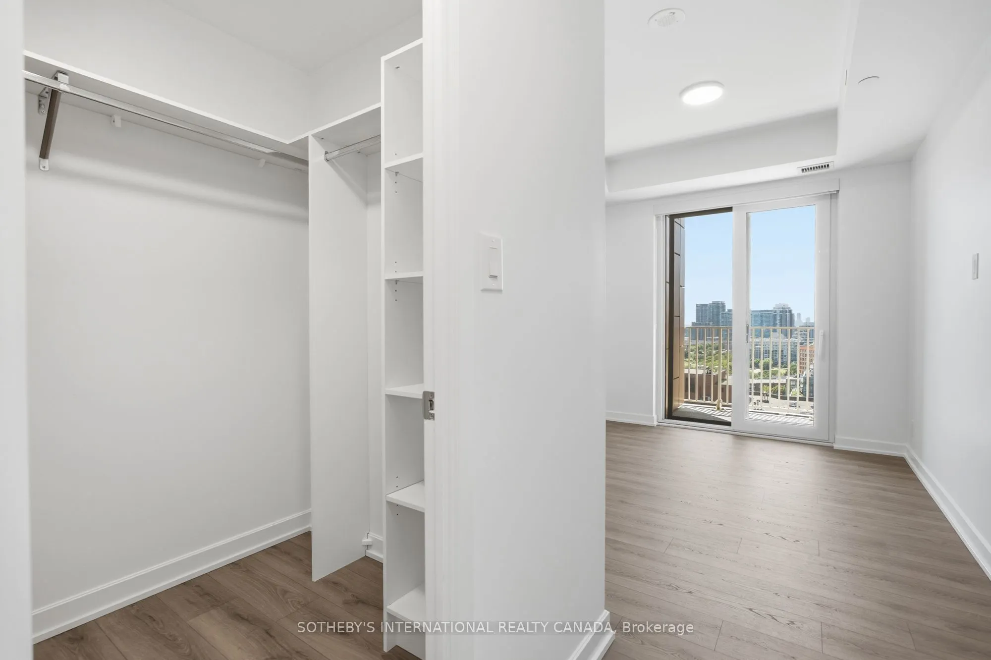 88 Bathurst Street #1703