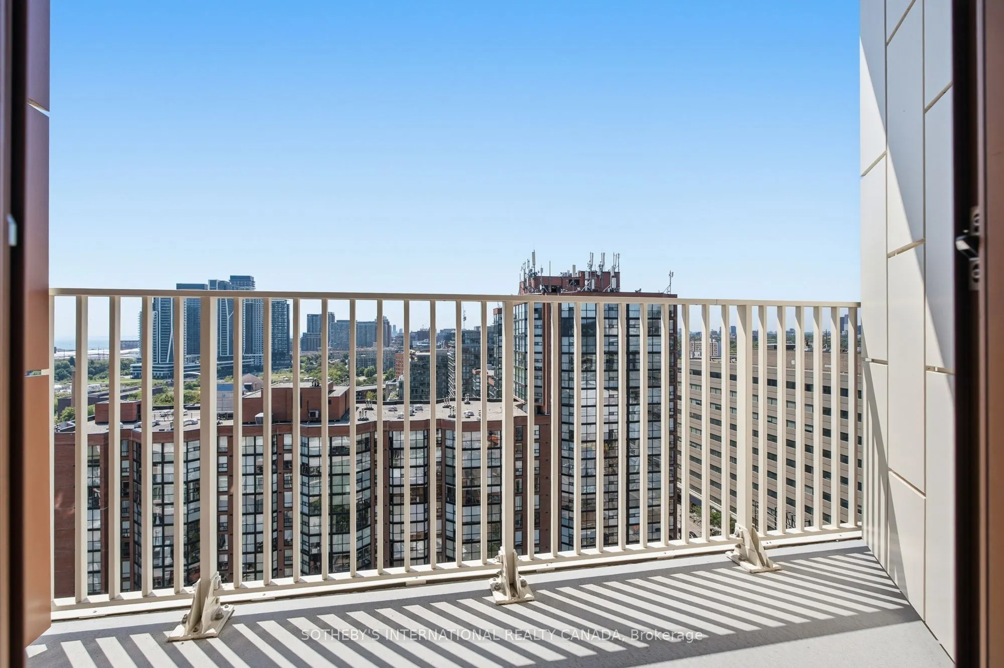88 Bathurst Street #1703