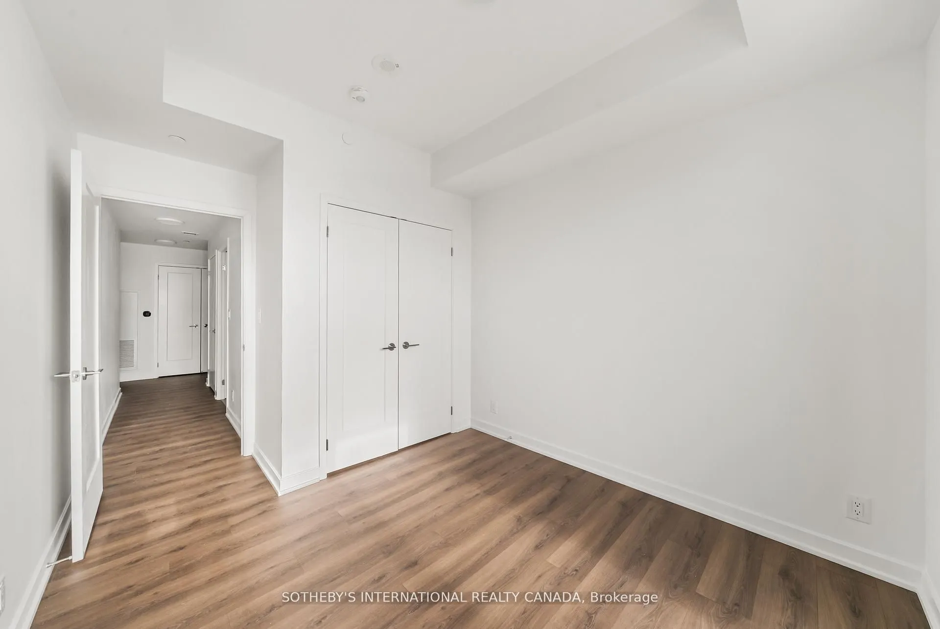 88 bathurst Street #1217