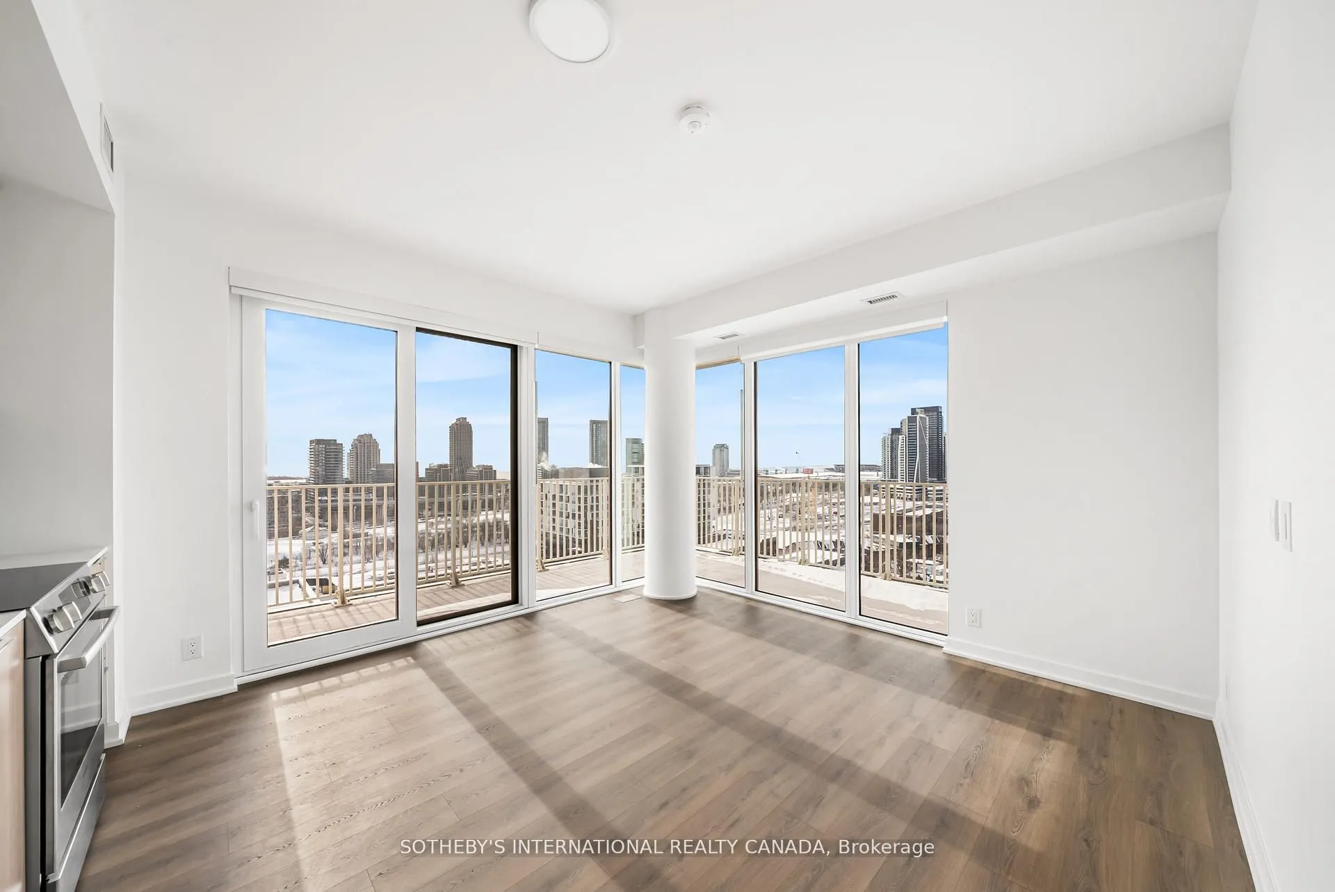 88 bathurst Street #1217