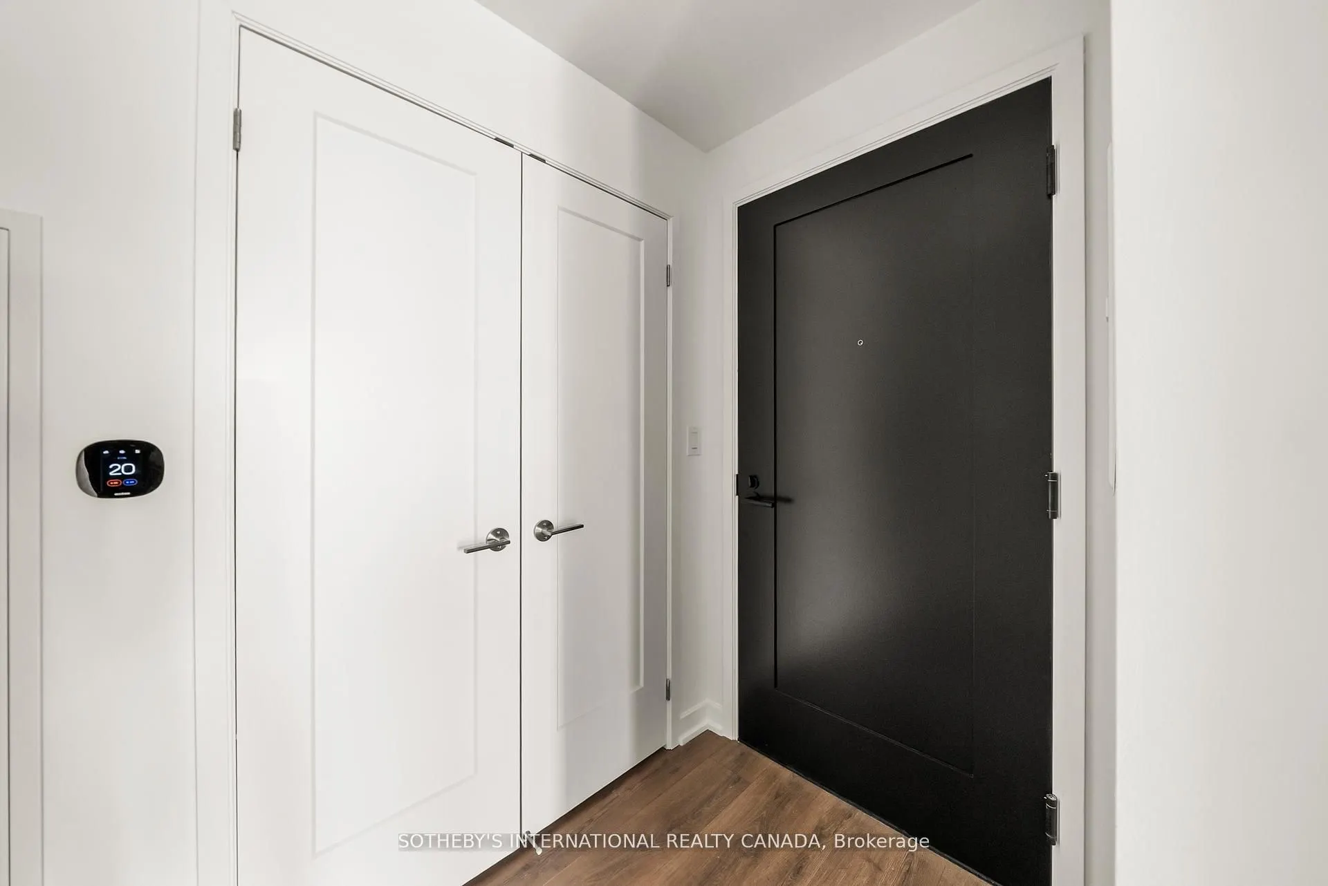 88 bathurst Street #1217