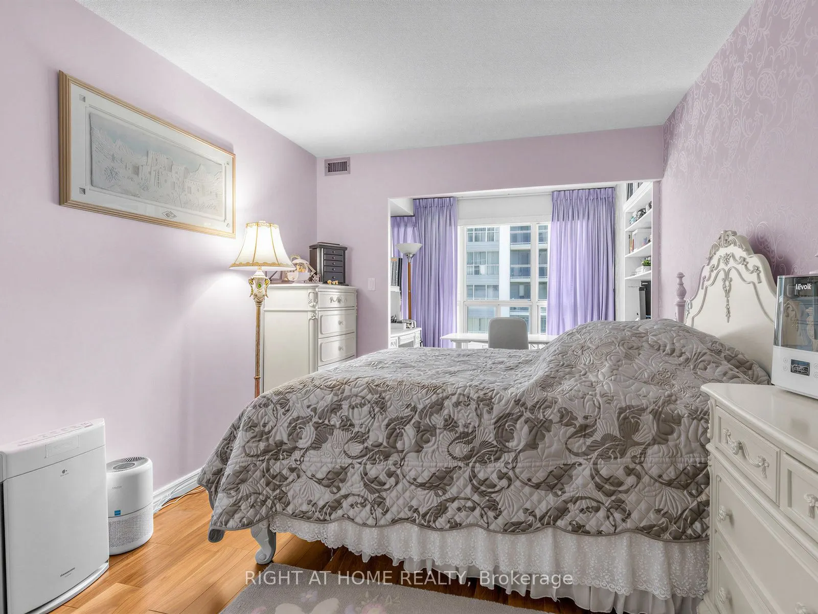 28 Hollywood Avenue #511