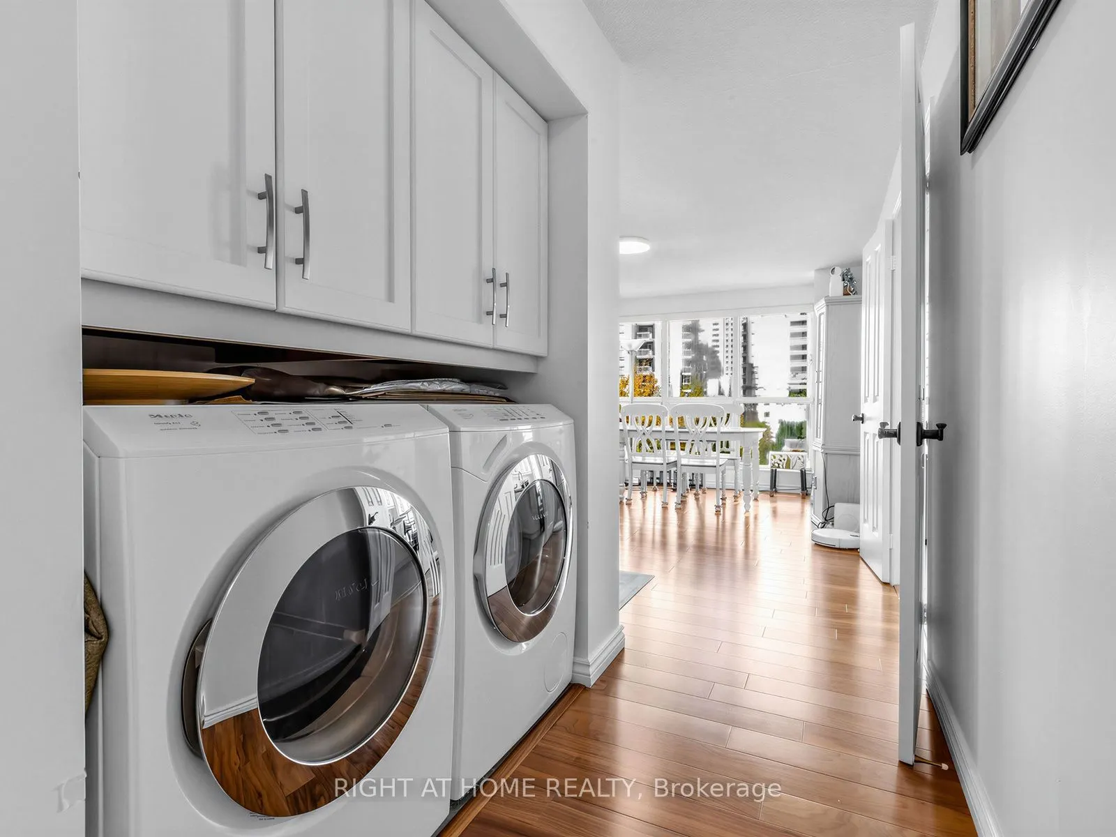 28 Hollywood Avenue #511