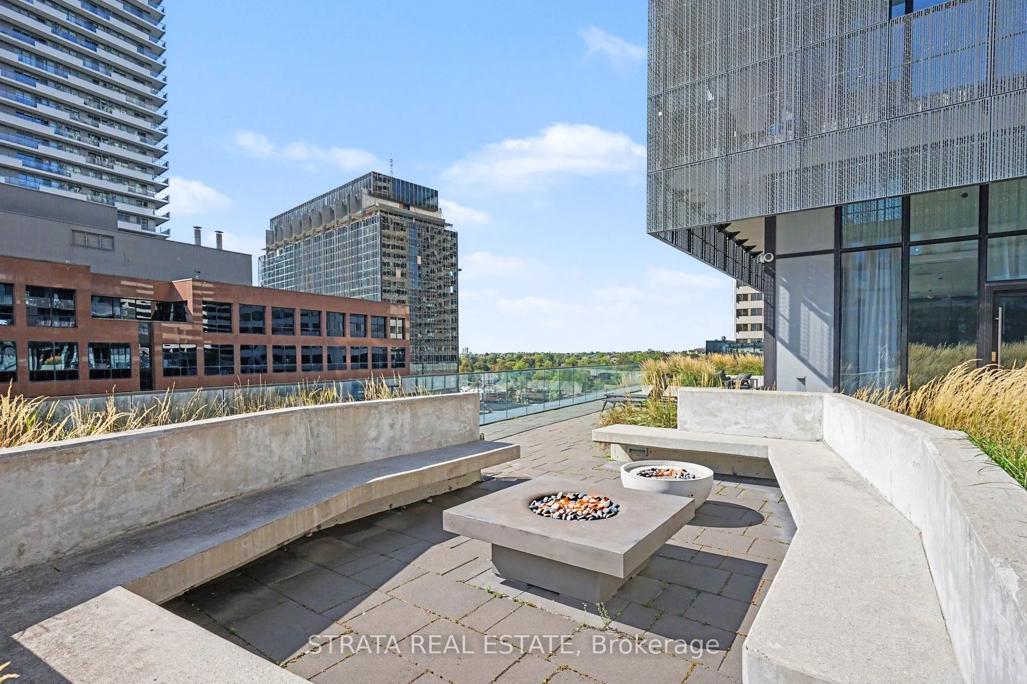 8 Eglinton Avenue E #4610