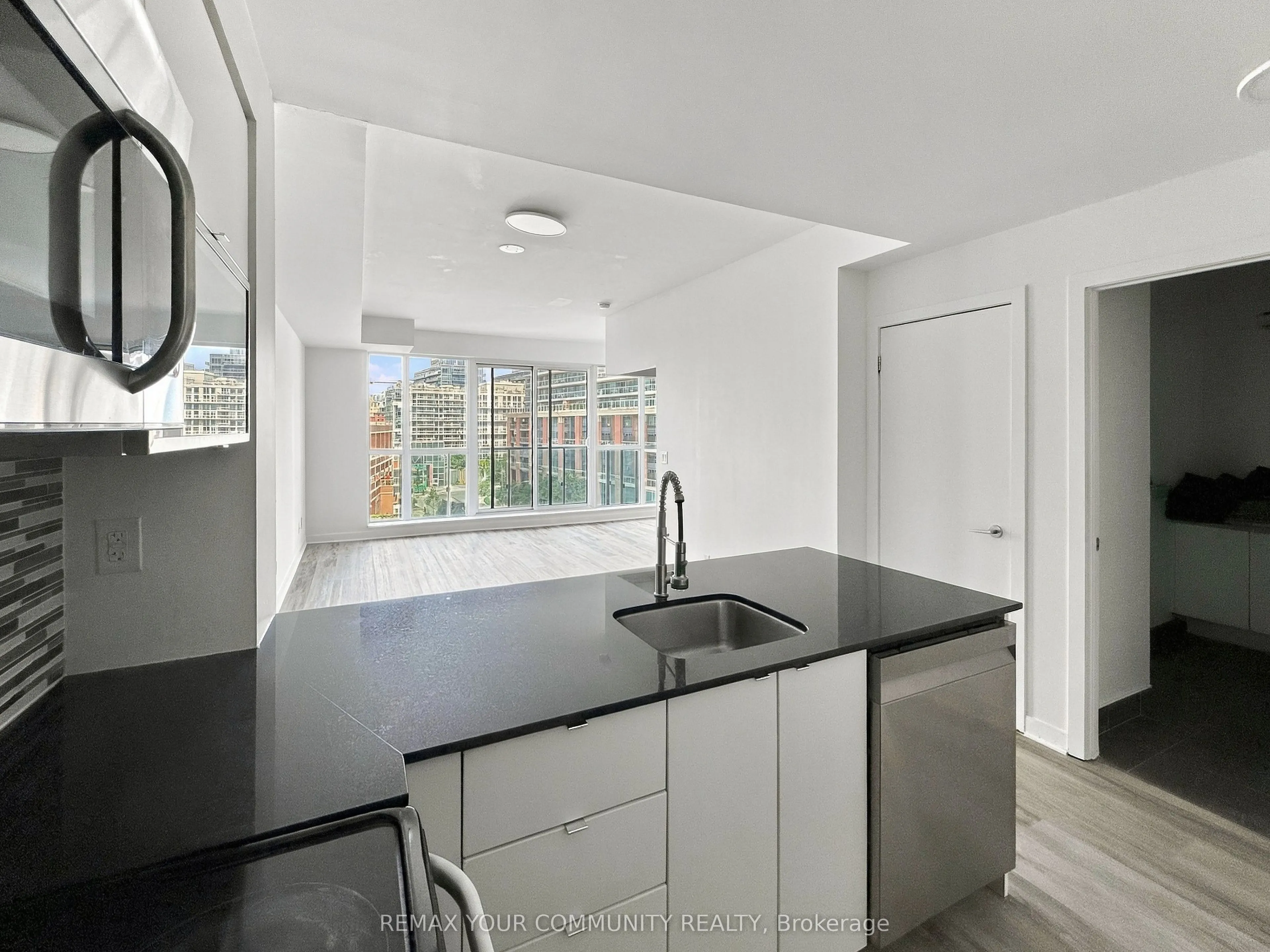 150 East Liberty Street #618