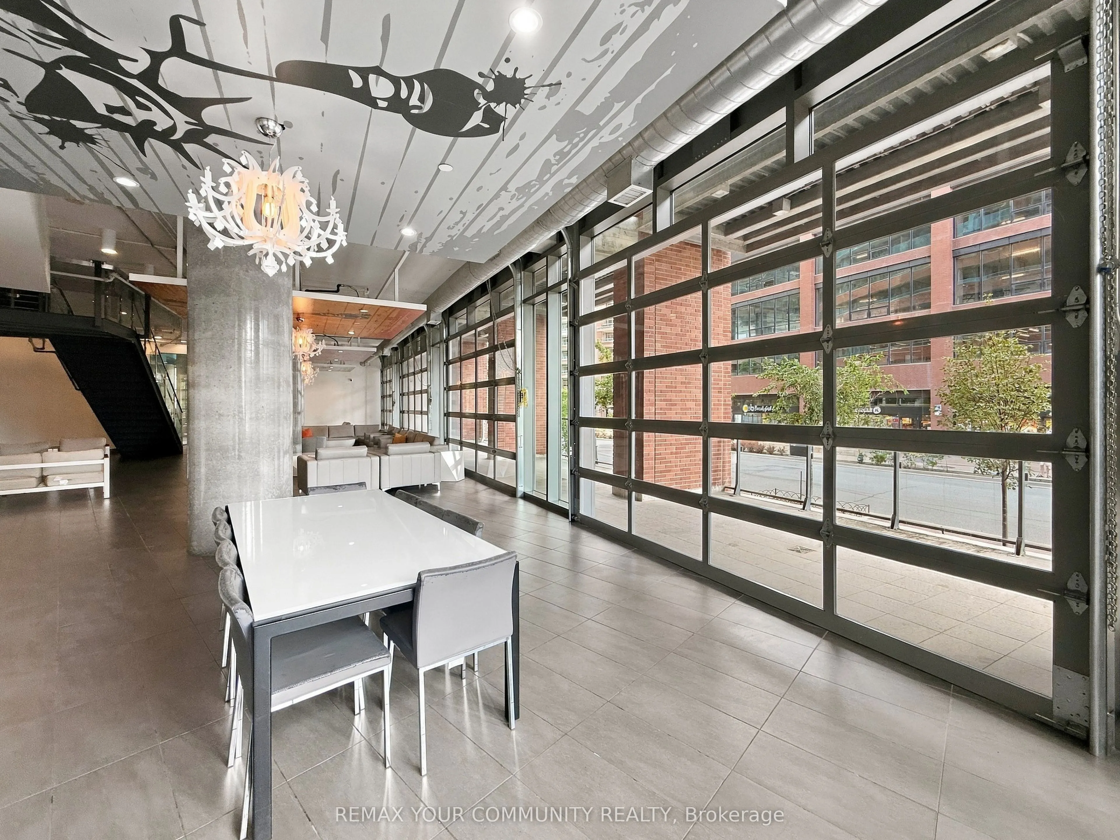 150 East Liberty Street #618