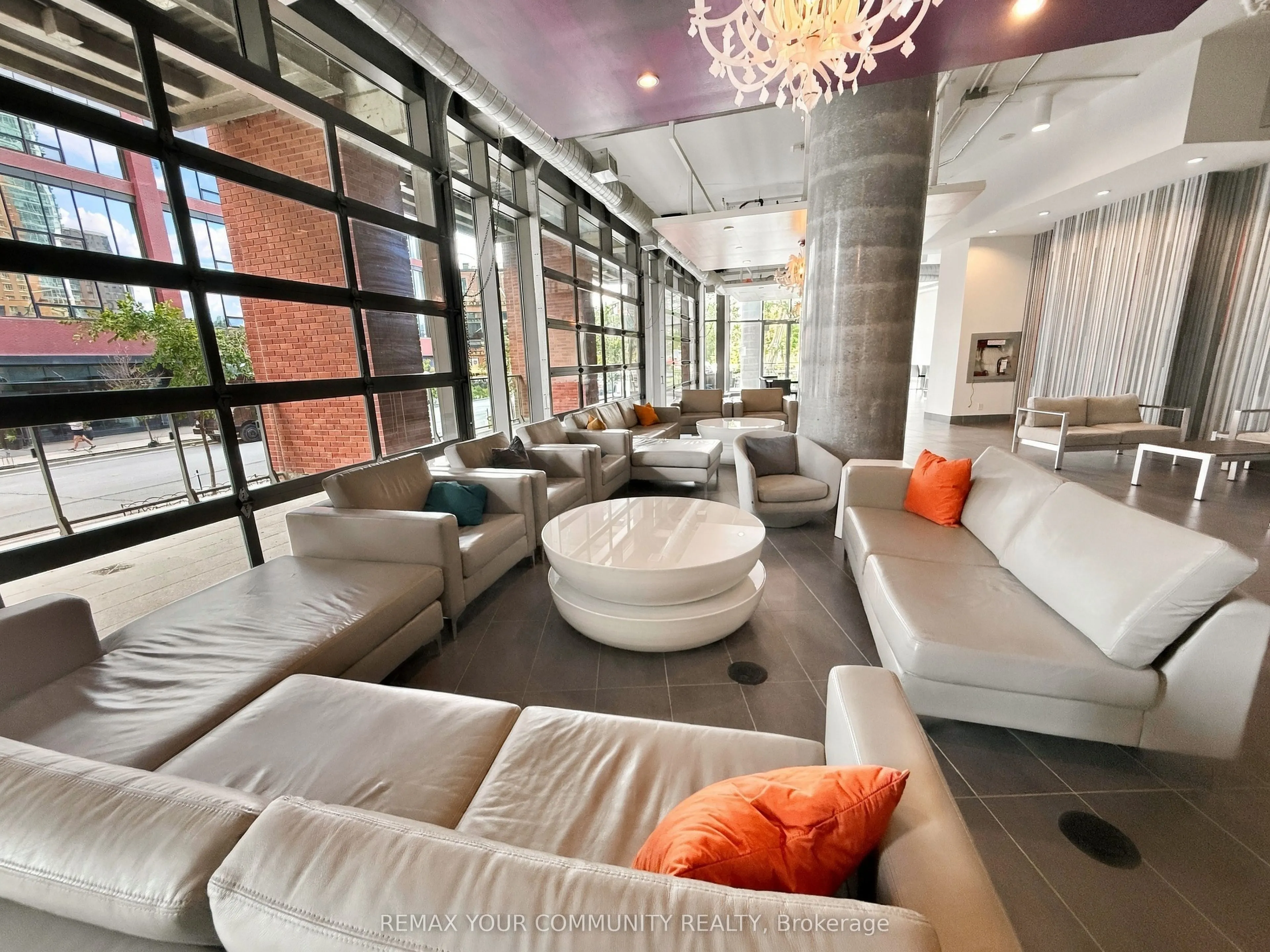 150 East Liberty Street #618