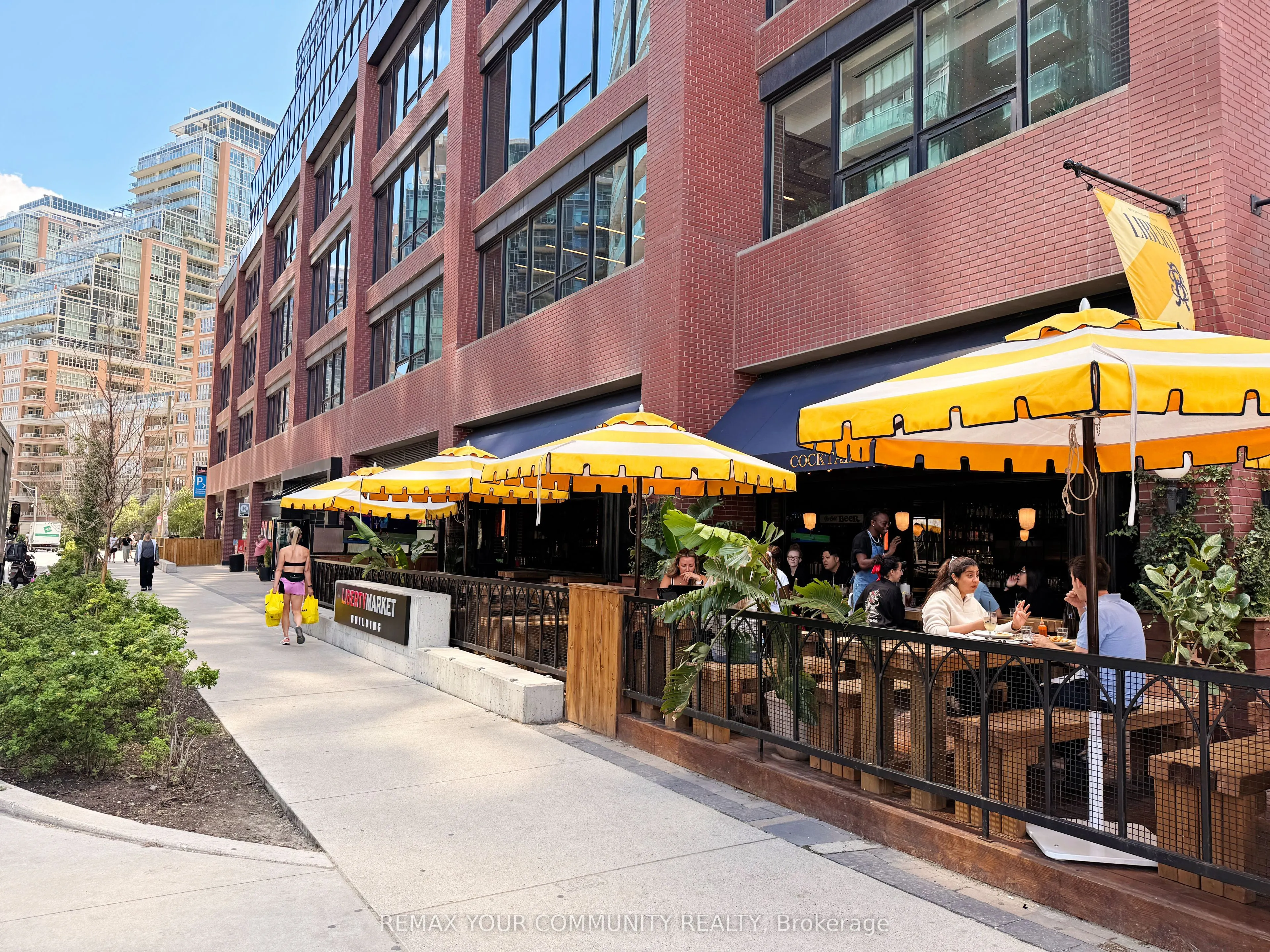 150 East Liberty Street #618