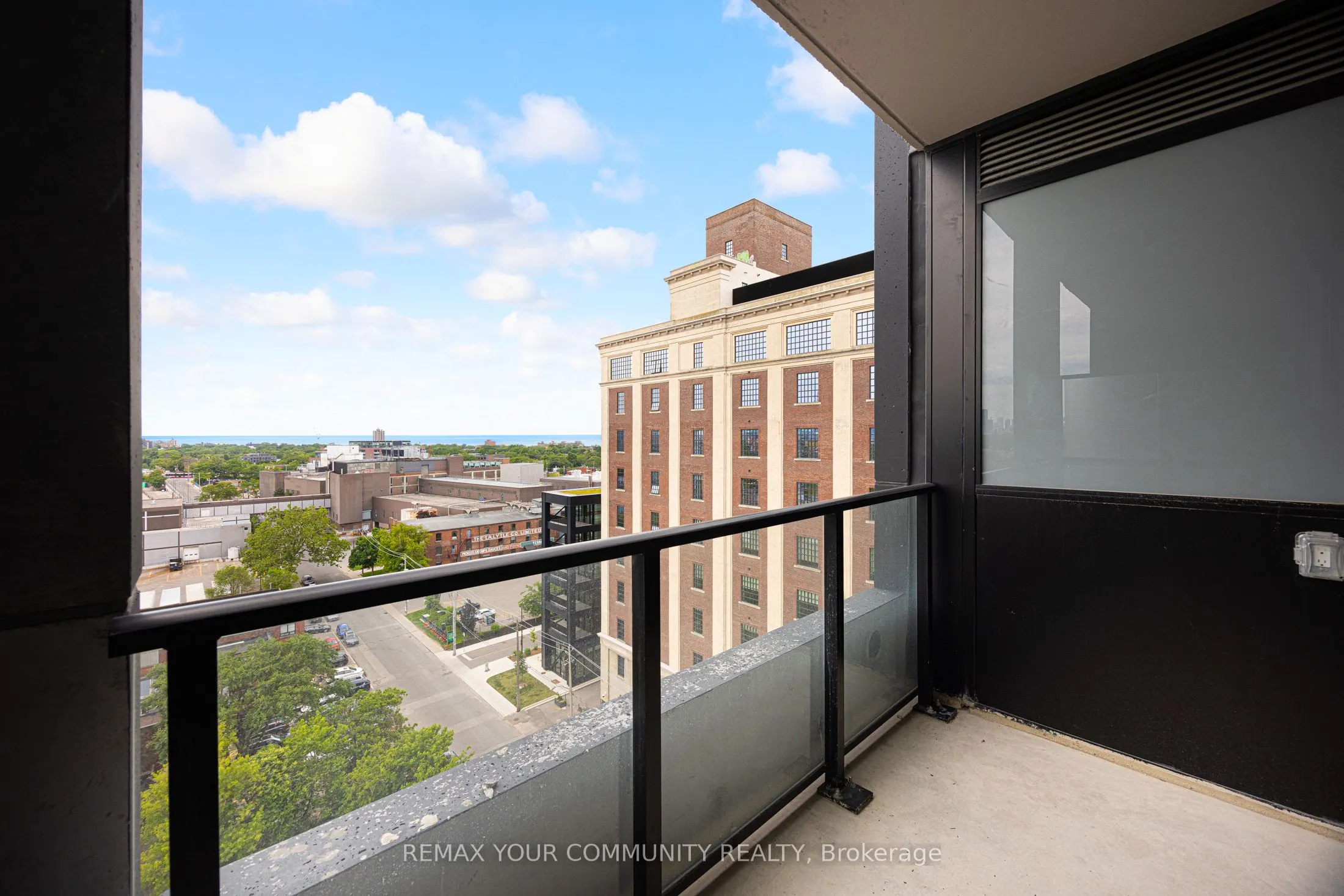 181 Sterling Road #1107
