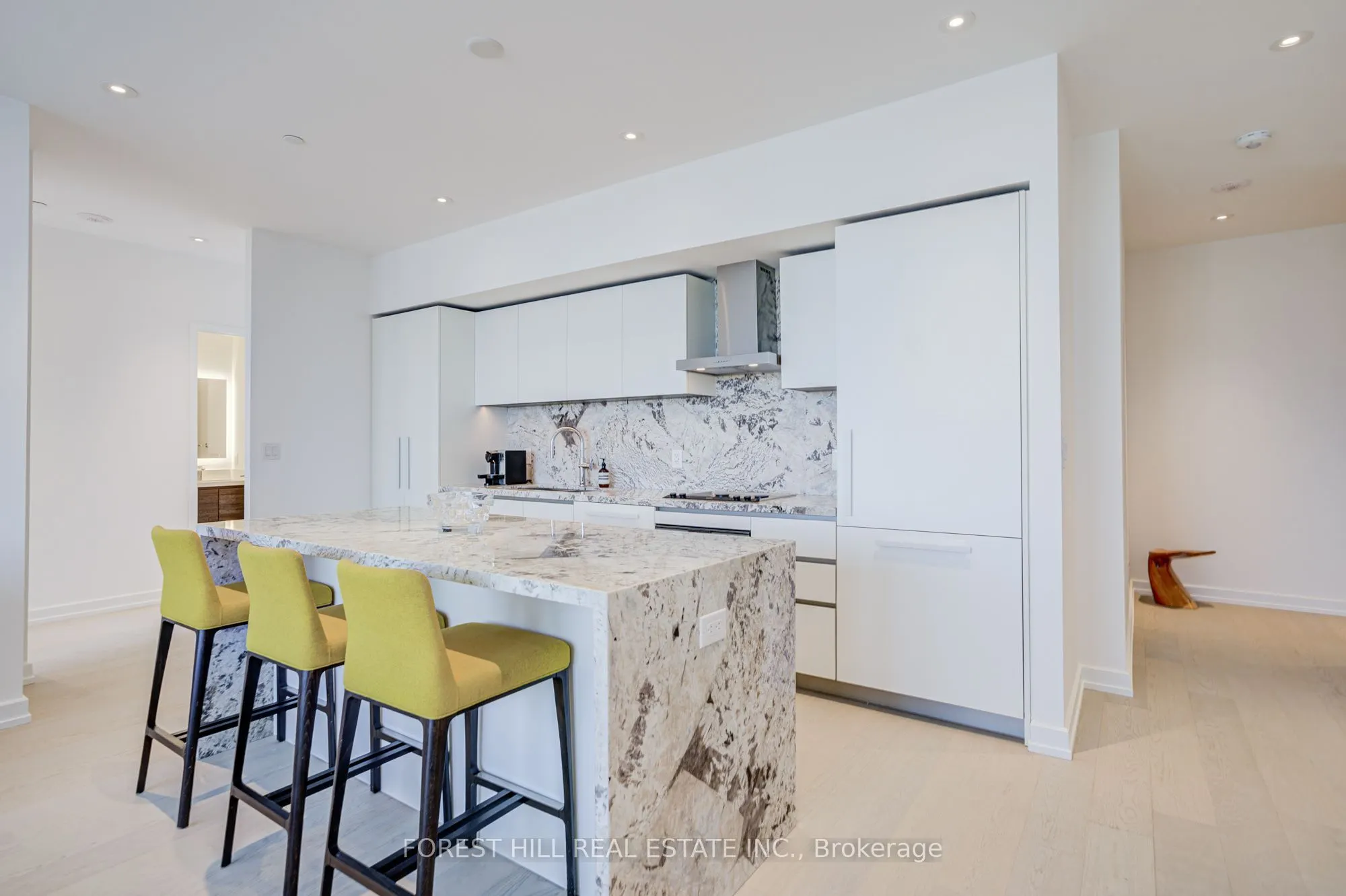 1315 Bay Street #2202