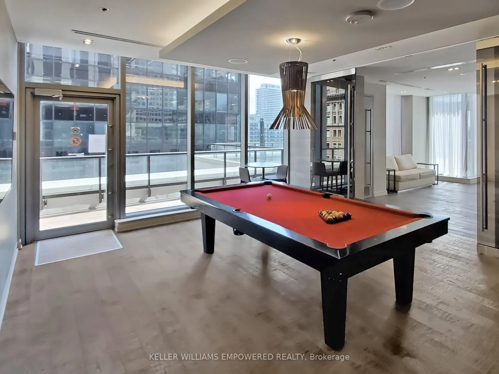 88 Scott Street #307