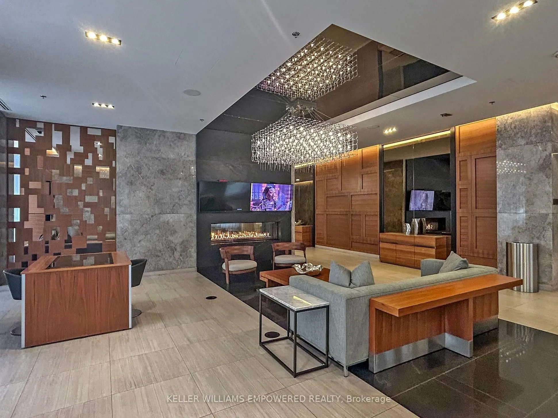 88 Scott Street #307