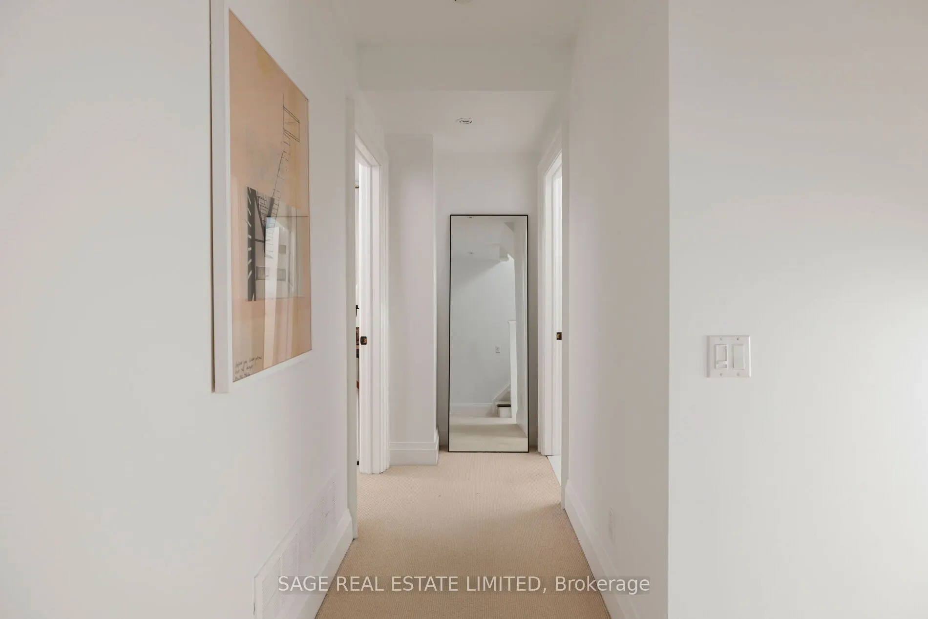 32 Edgewood Crescent