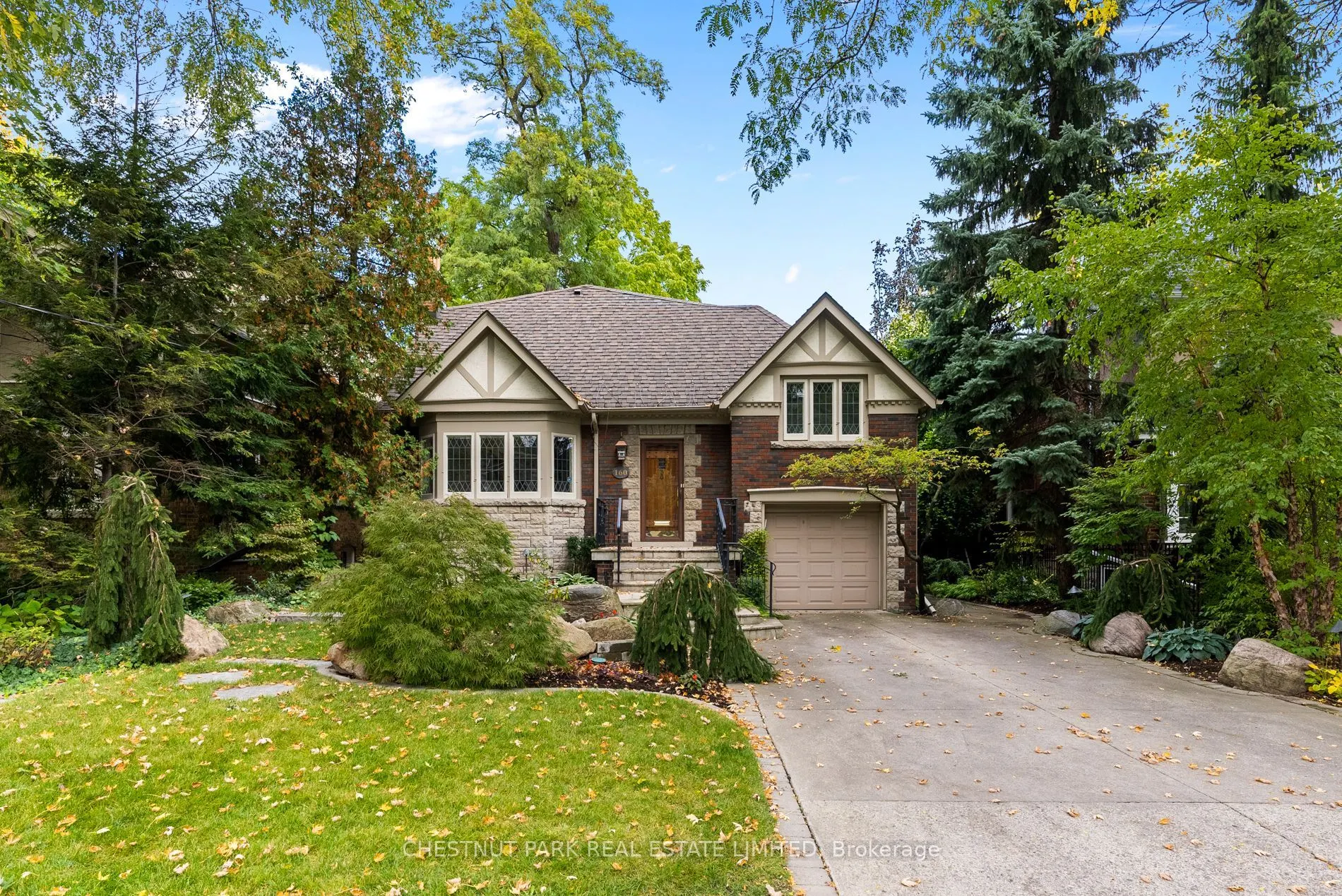 160 Cortleigh Boulevard