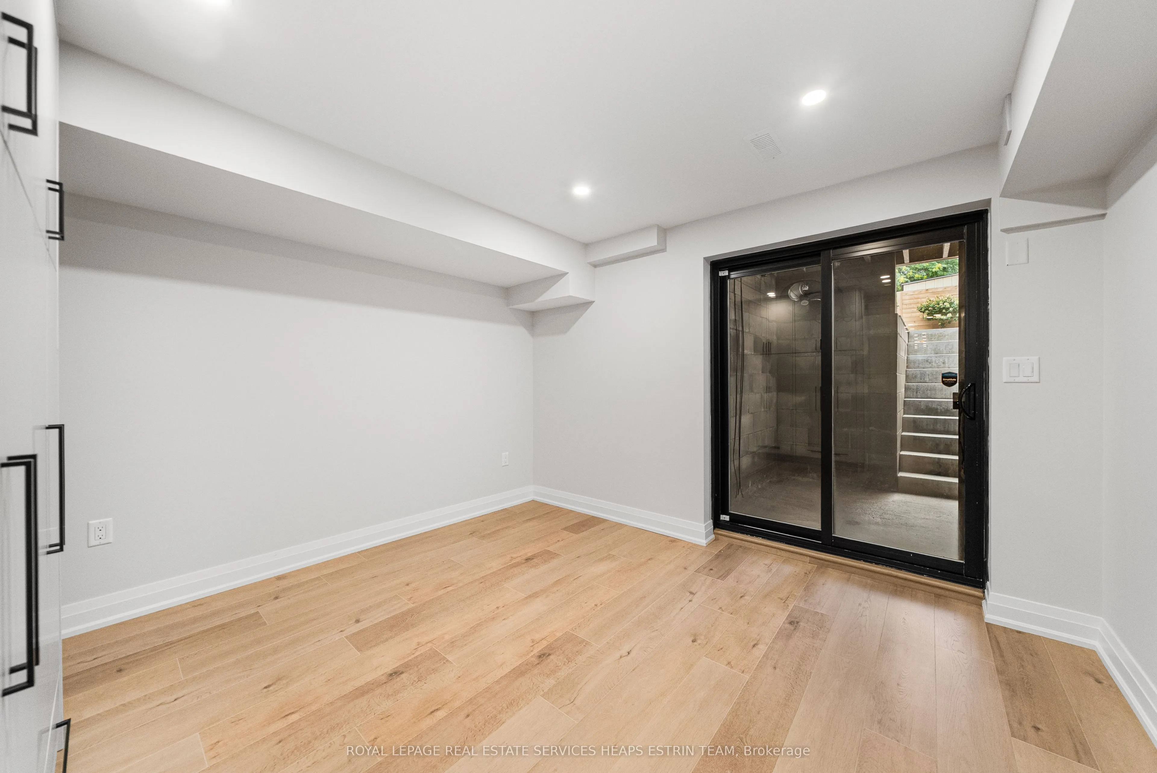 247A Lippincott Street