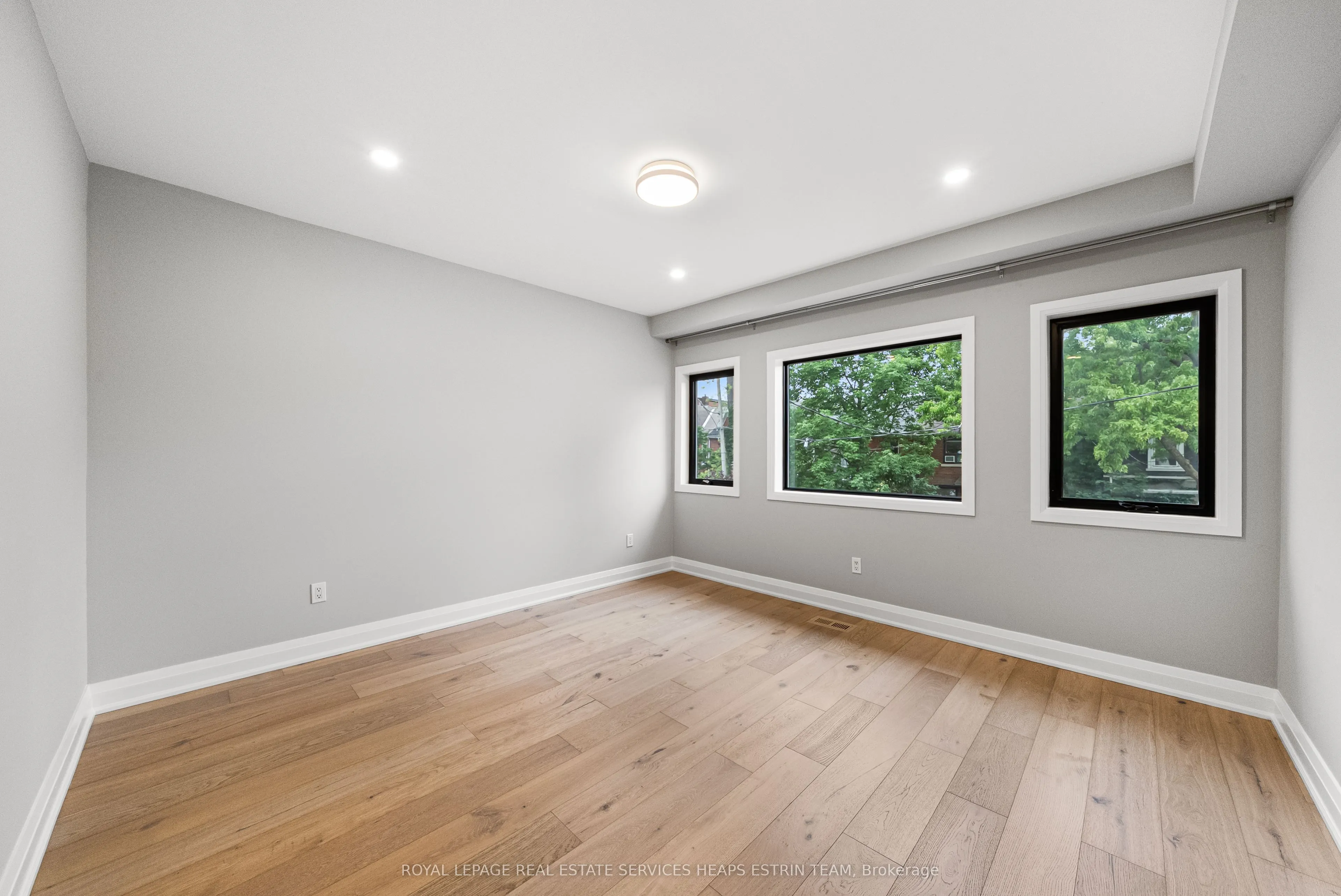 247A Lippincott Street