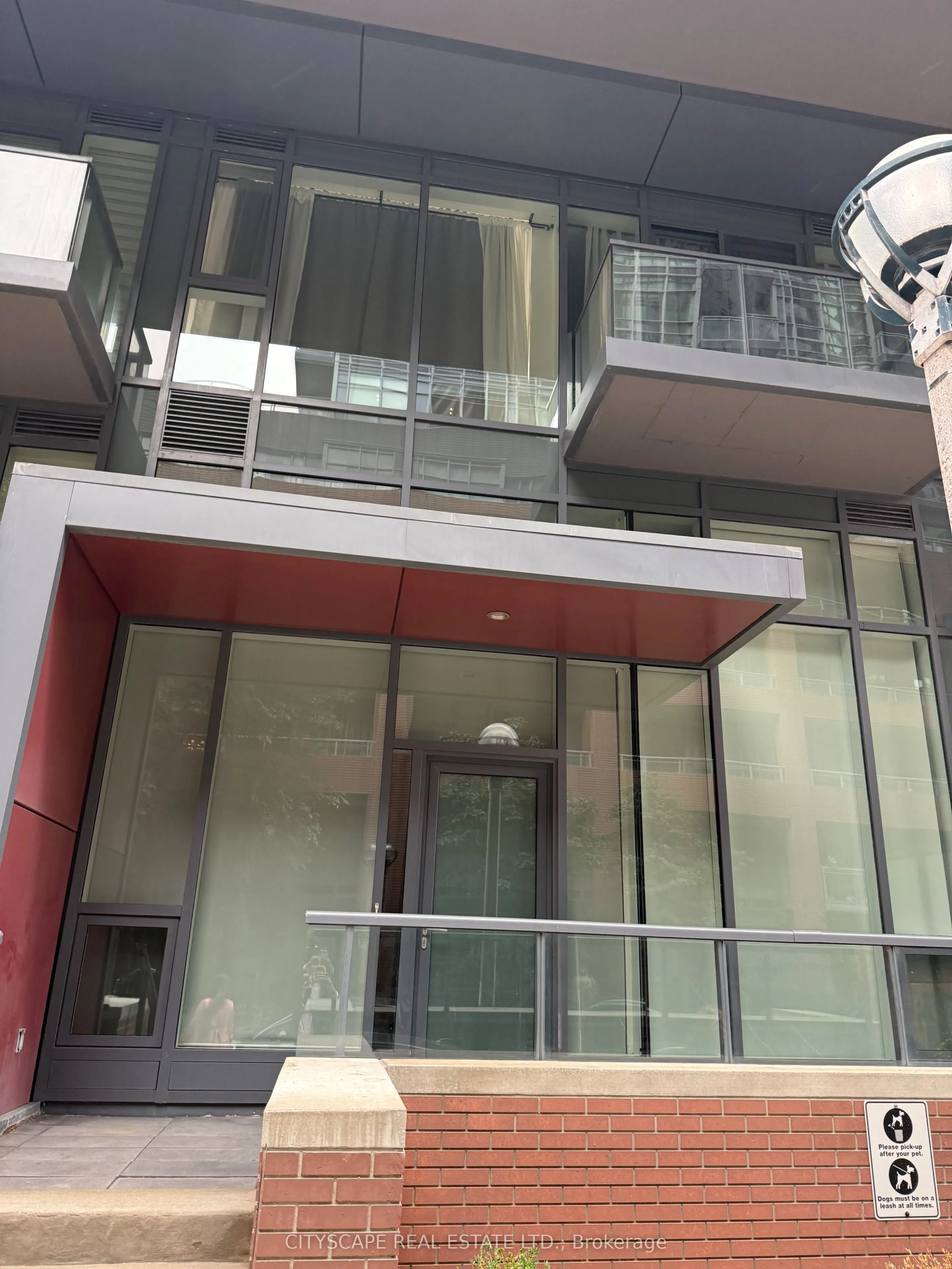 20 Bruyers Mews #Th03