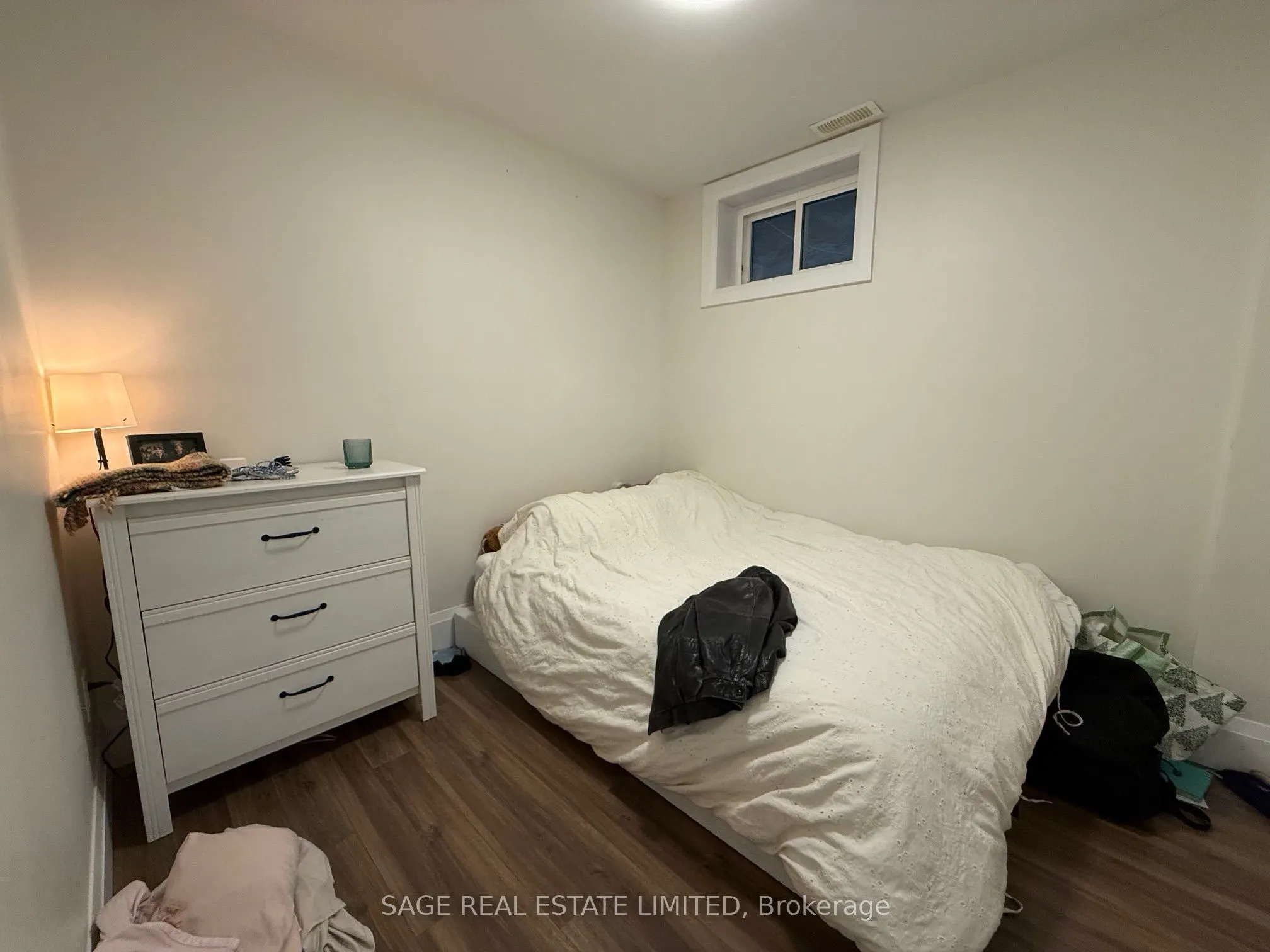 228 Montrose Avenue #Lower