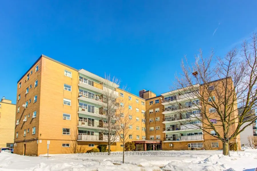 8 Kingsbridge Court #407