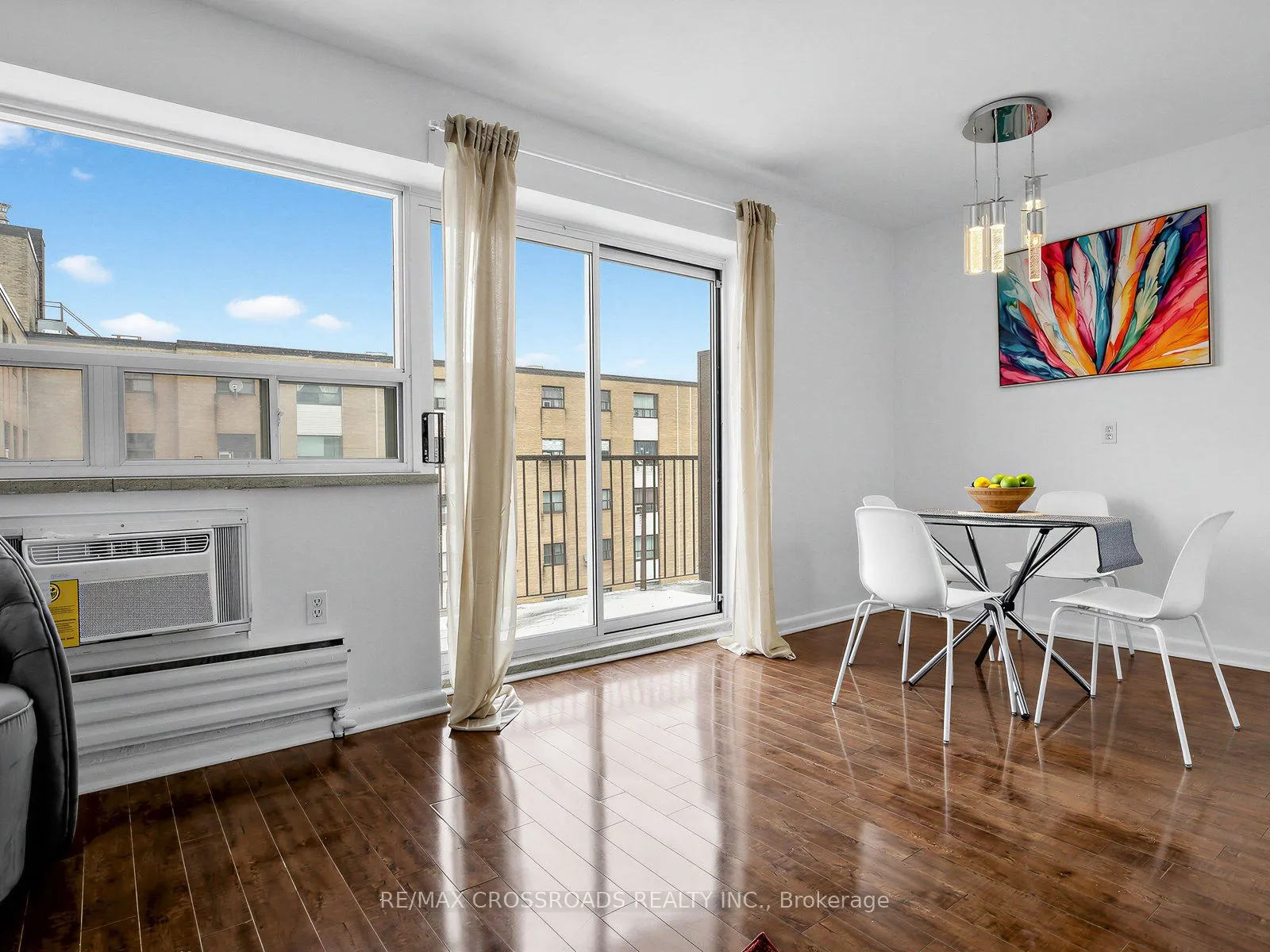 8 Kingsbridge Court #407