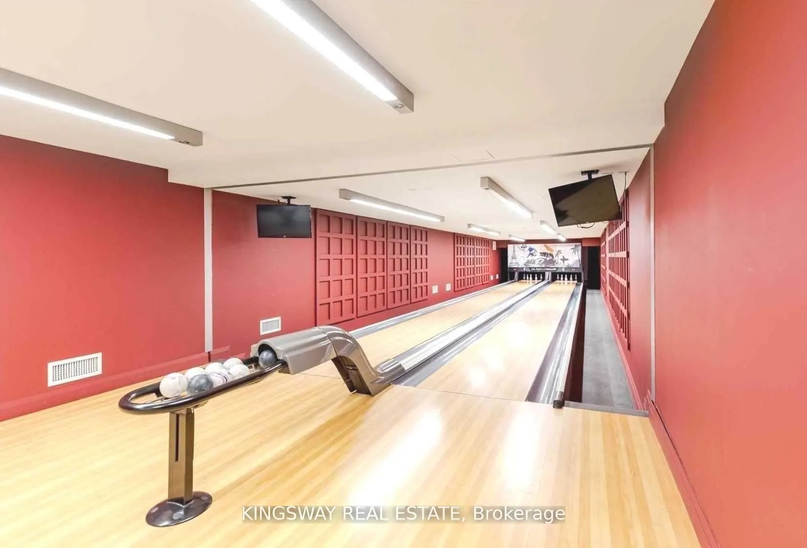 65 East Liberty Street #805
