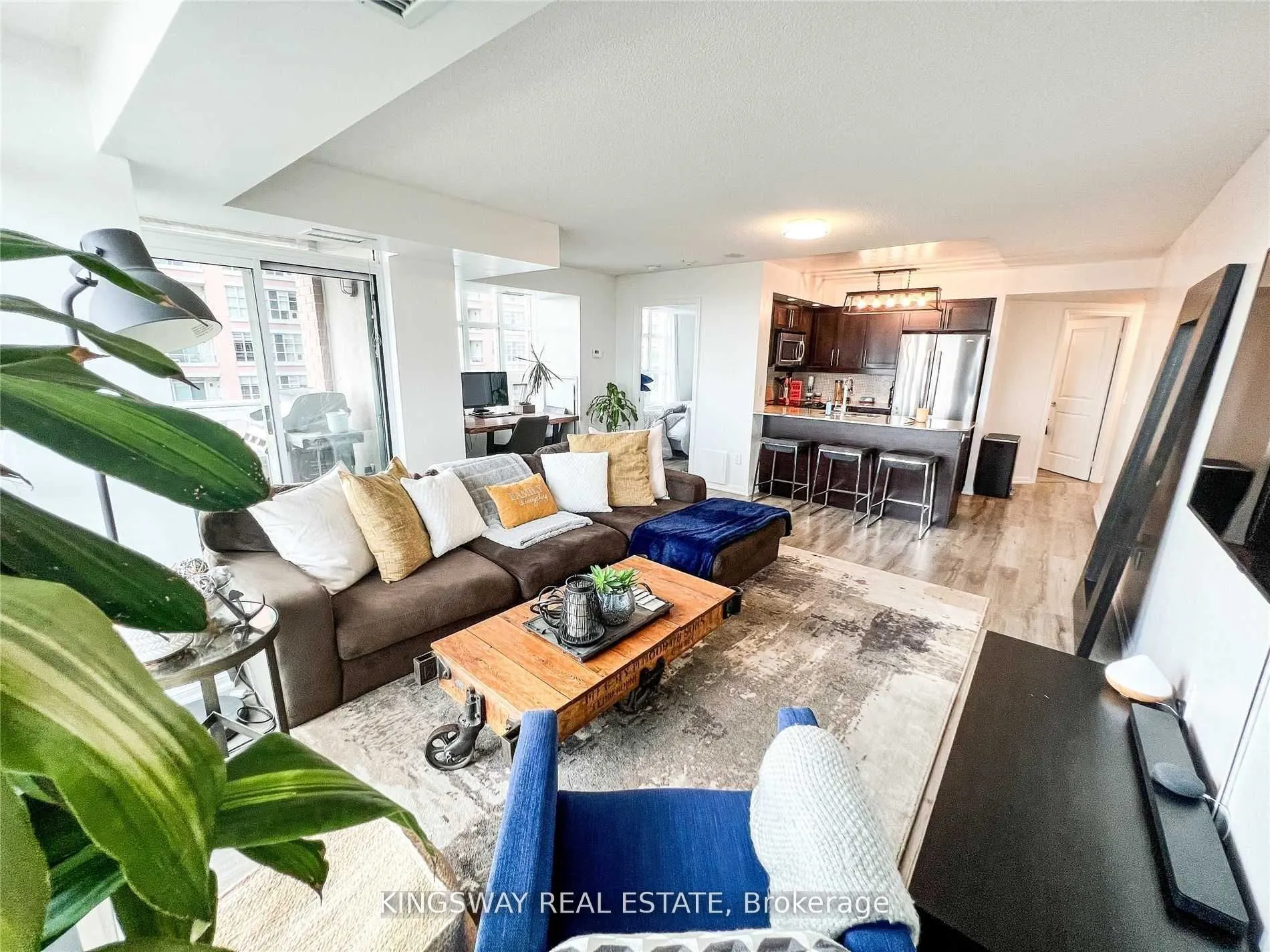 65 East Liberty Street #805
