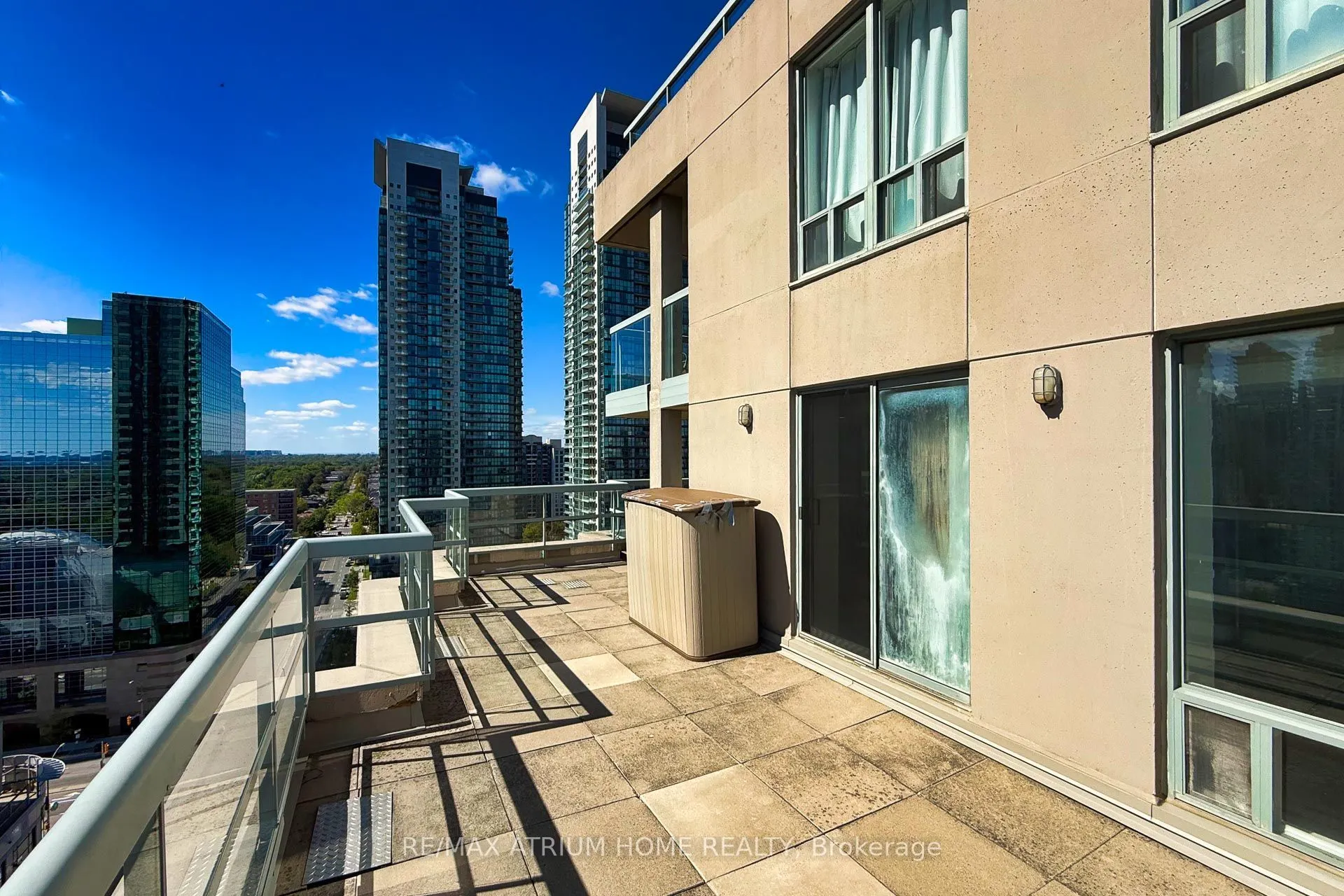 28 Empress Avenue #2208