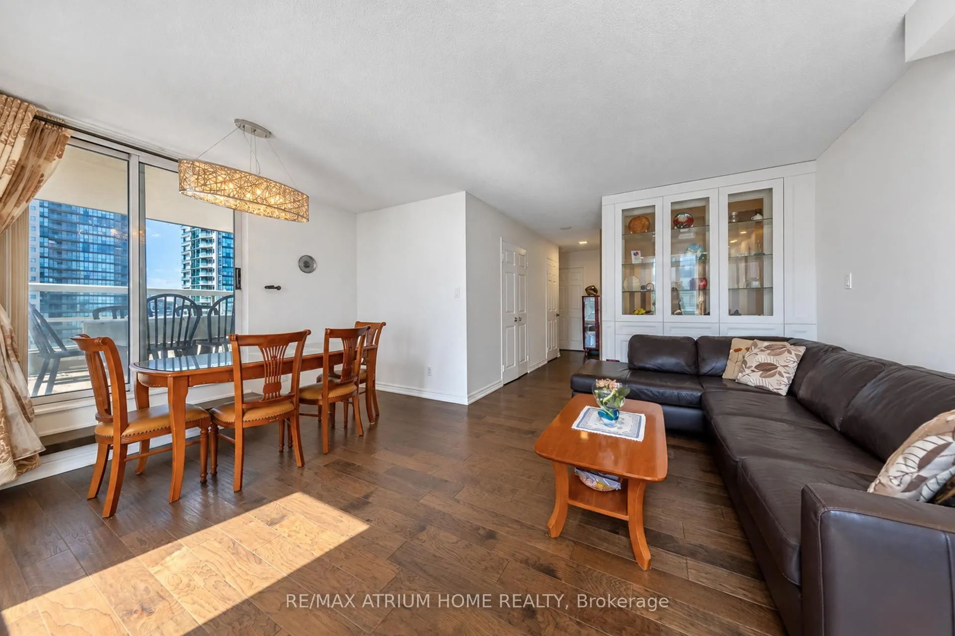 28 Empress Avenue #2208