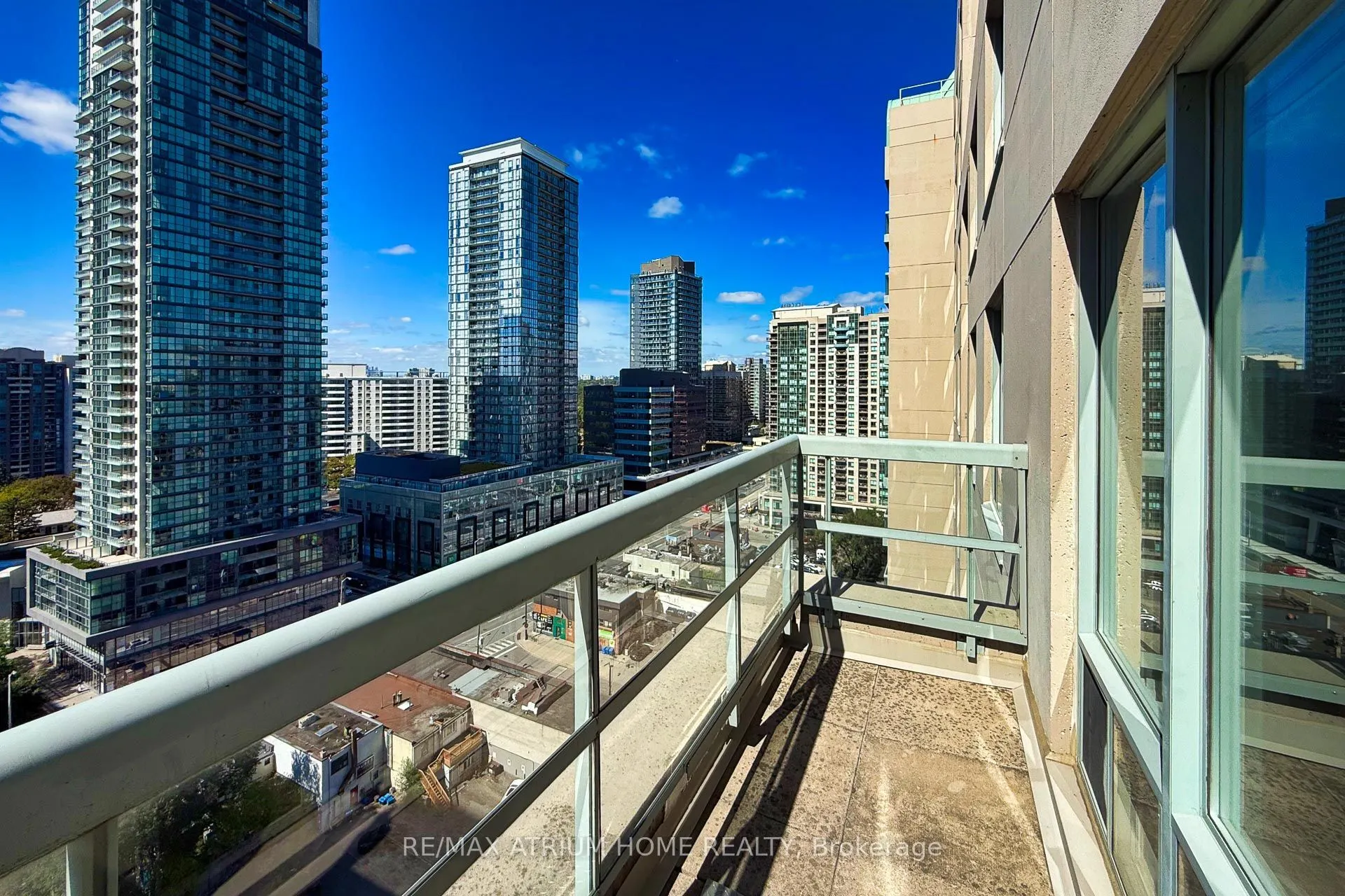28 Empress Avenue #2208