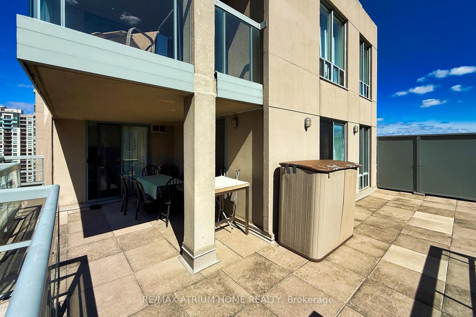 28 Empress Avenue #2208