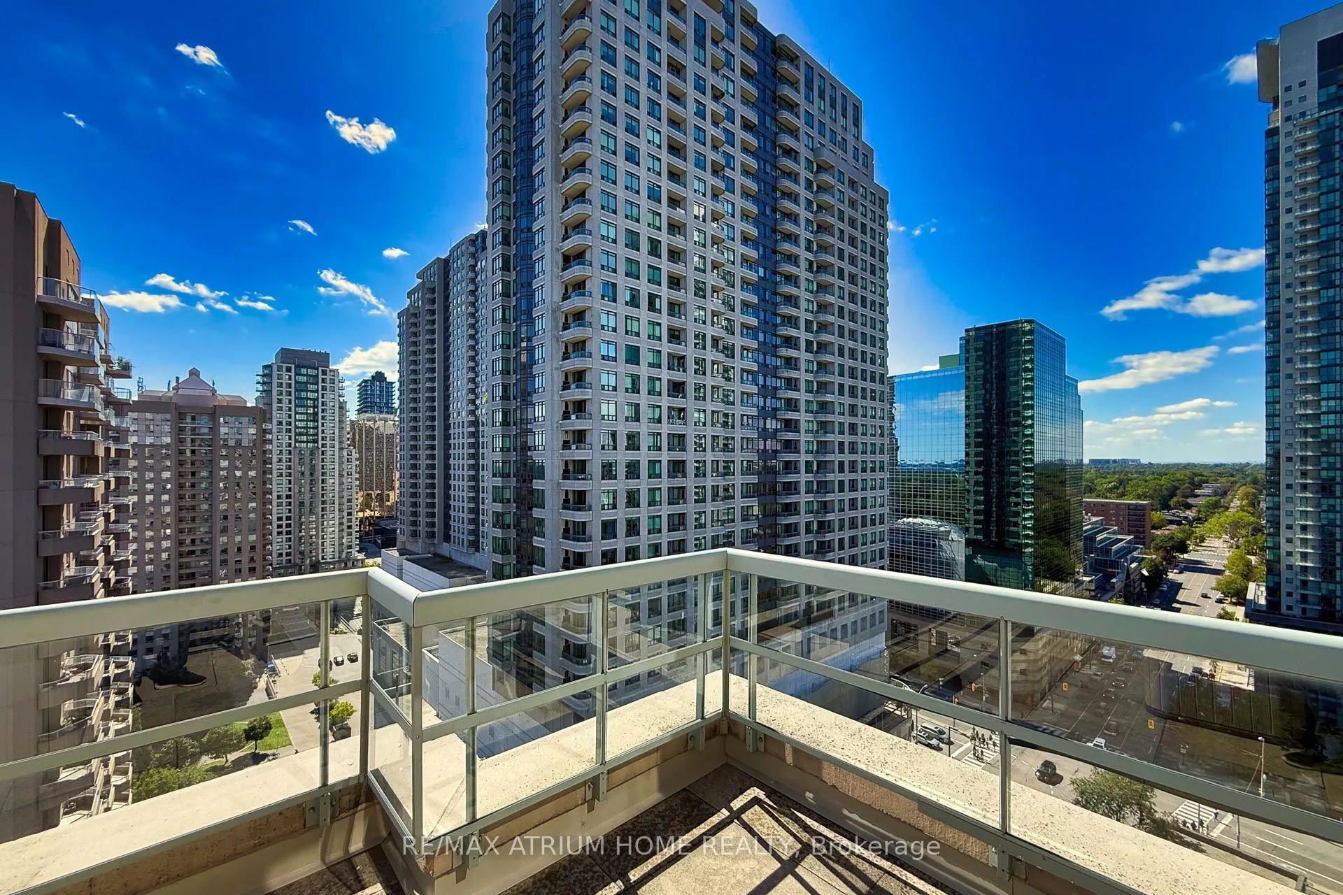 28 Empress Avenue #2208