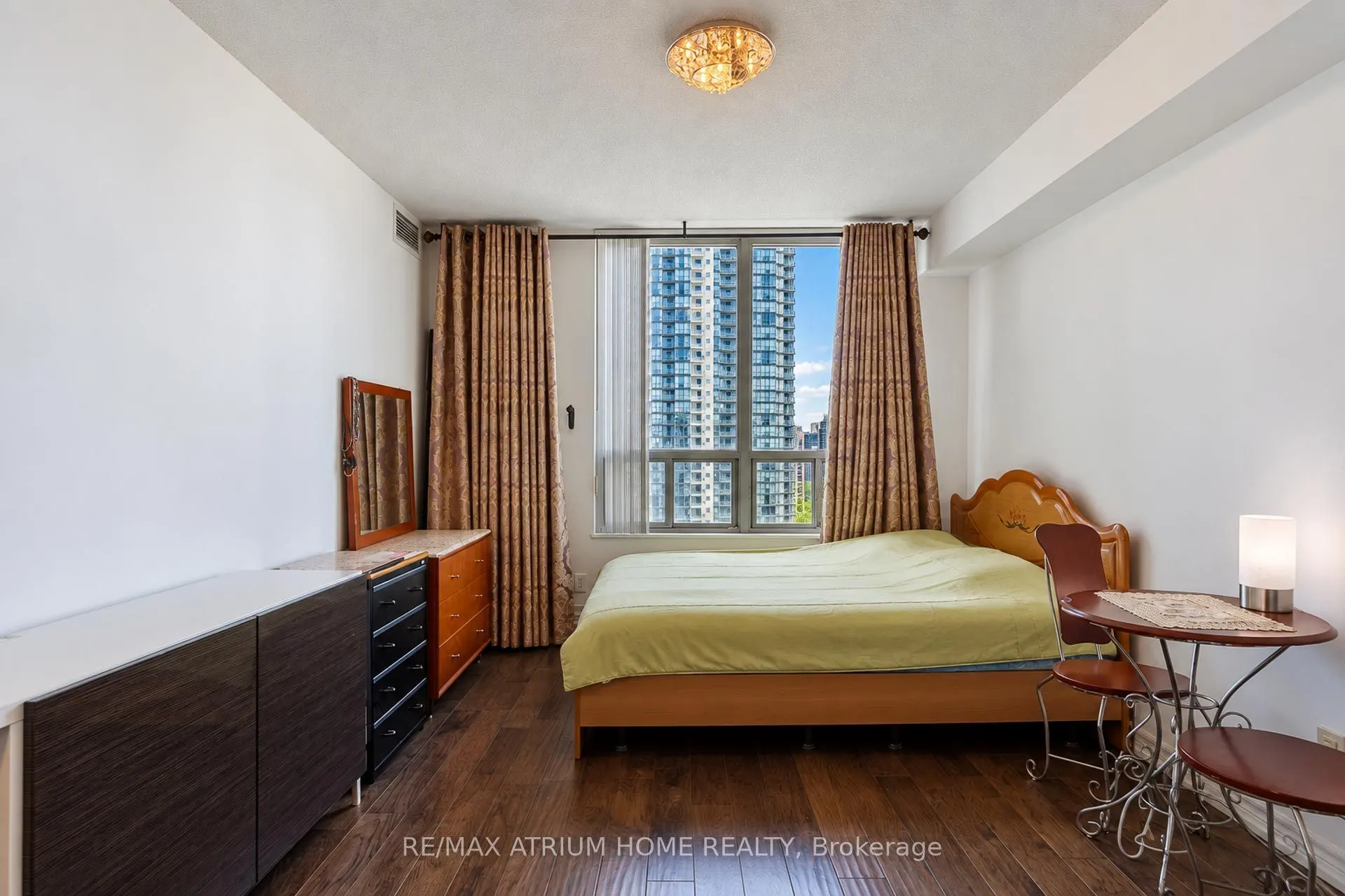 28 Empress Avenue #2208