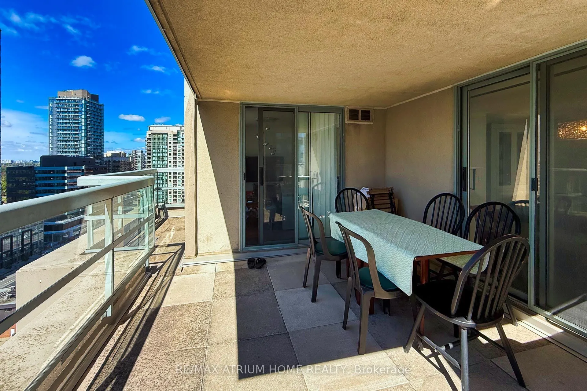 28 Empress Avenue #2208