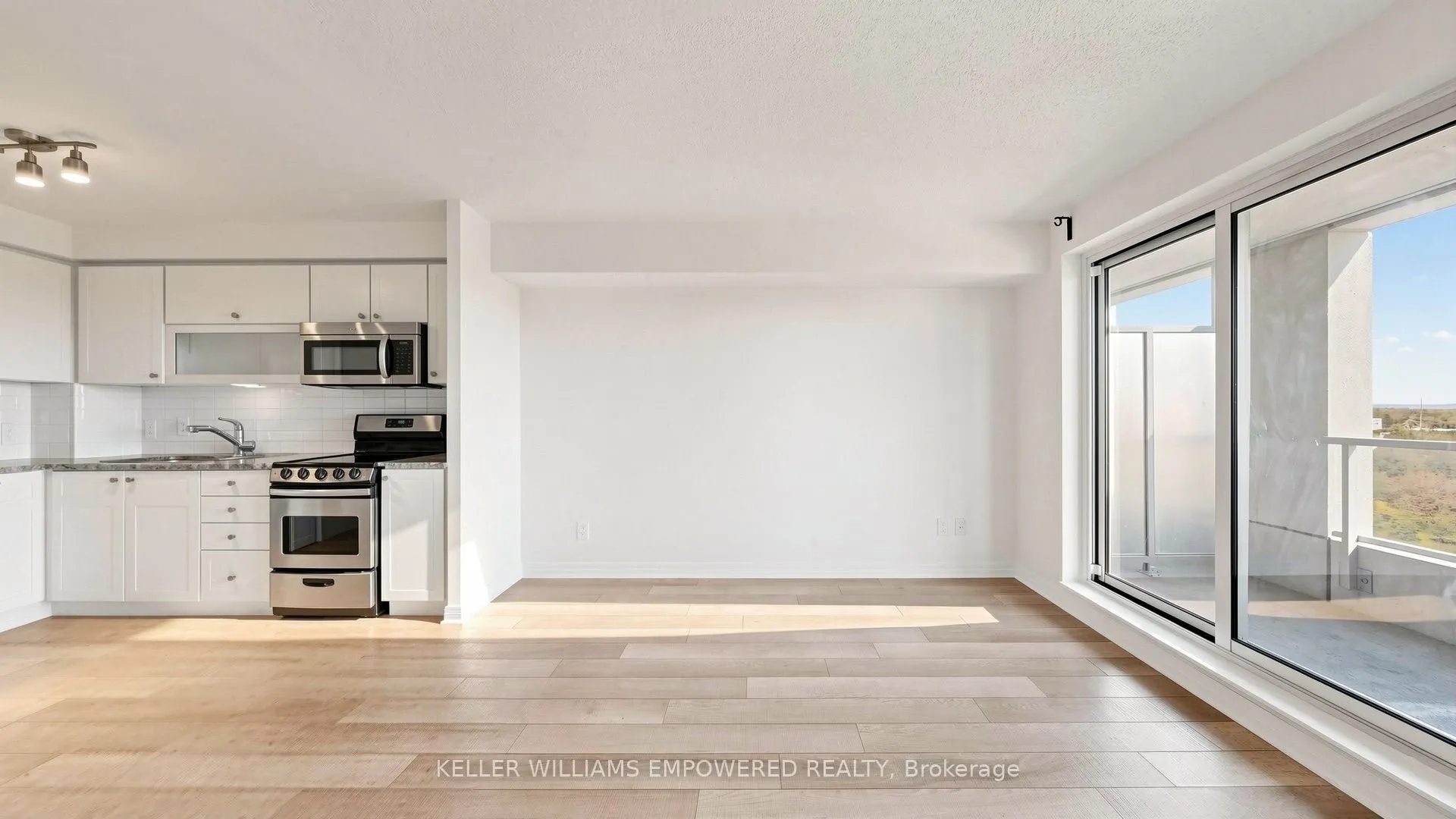 2015 Sheppard Avenue E #807