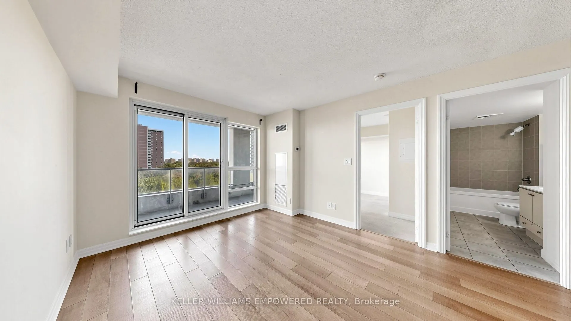 2015 Sheppard Avenue E #807