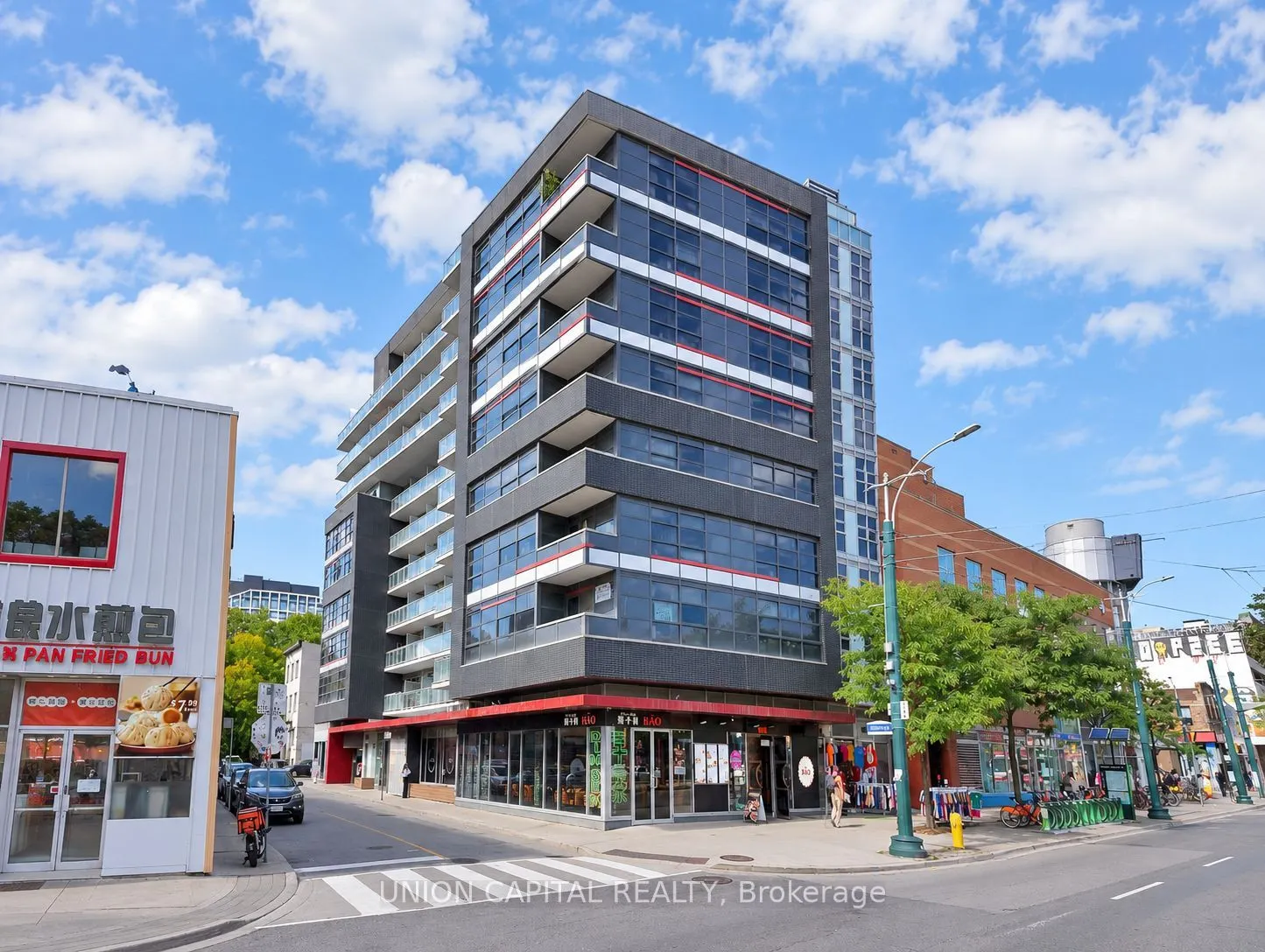 10 Willison Square #202