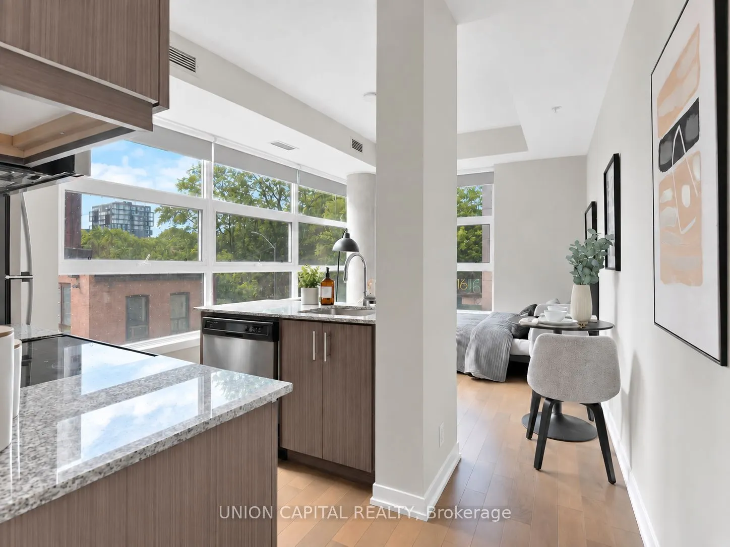 10 Willison Square #202
