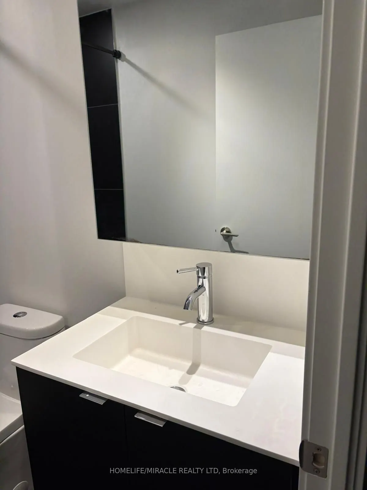 20 Edward Street #1422