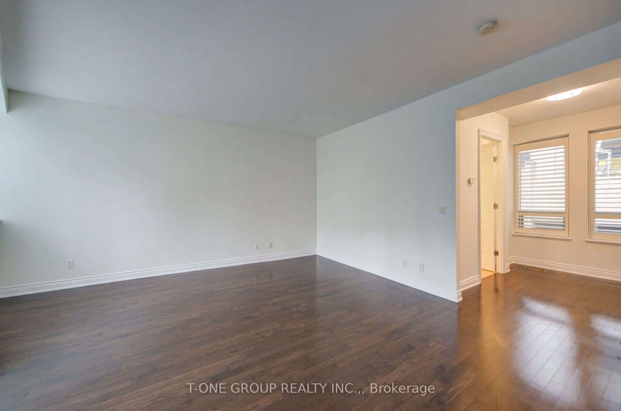 761 Bay Street #TH 8