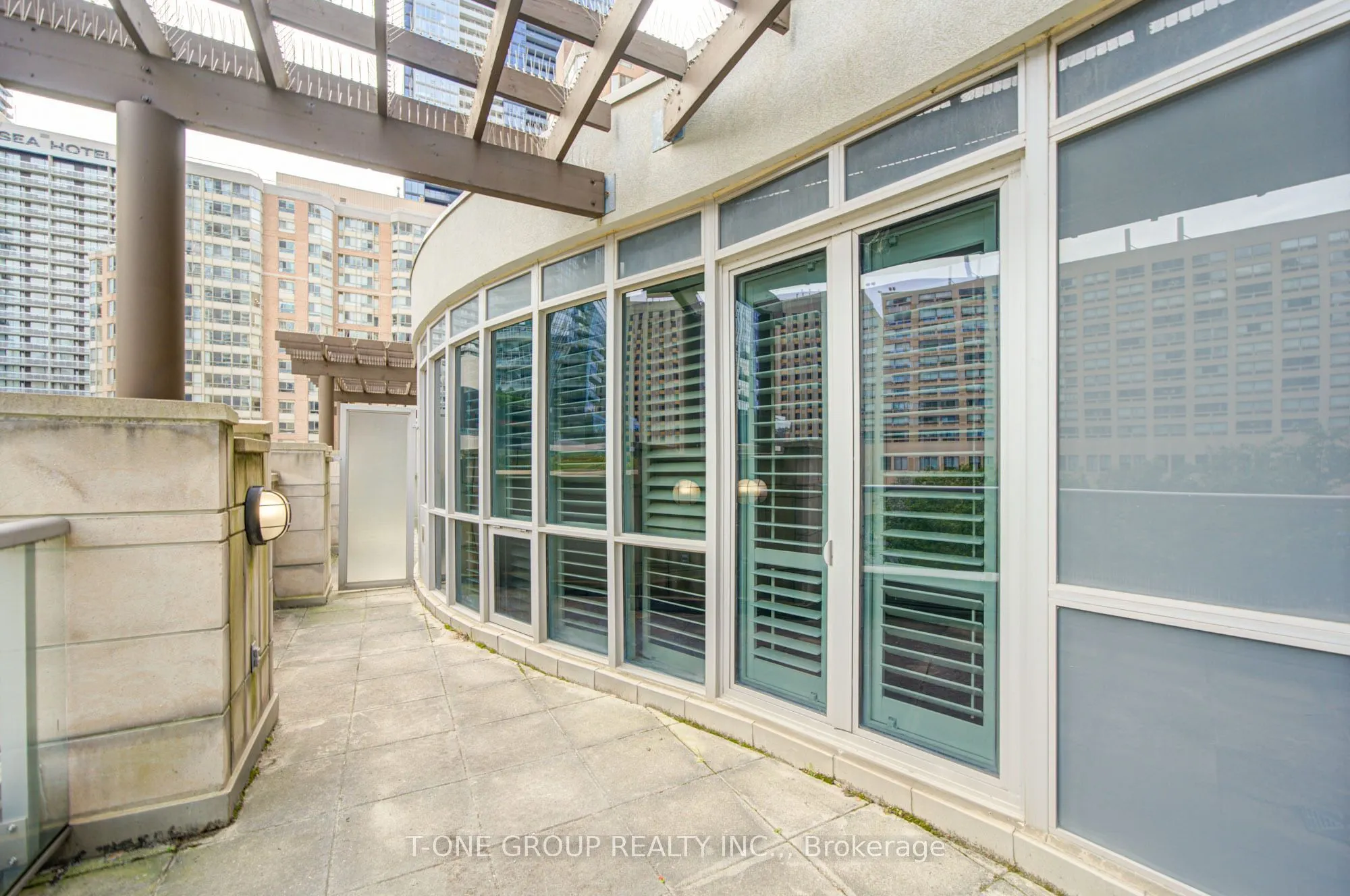 761 Bay Street #TH 8