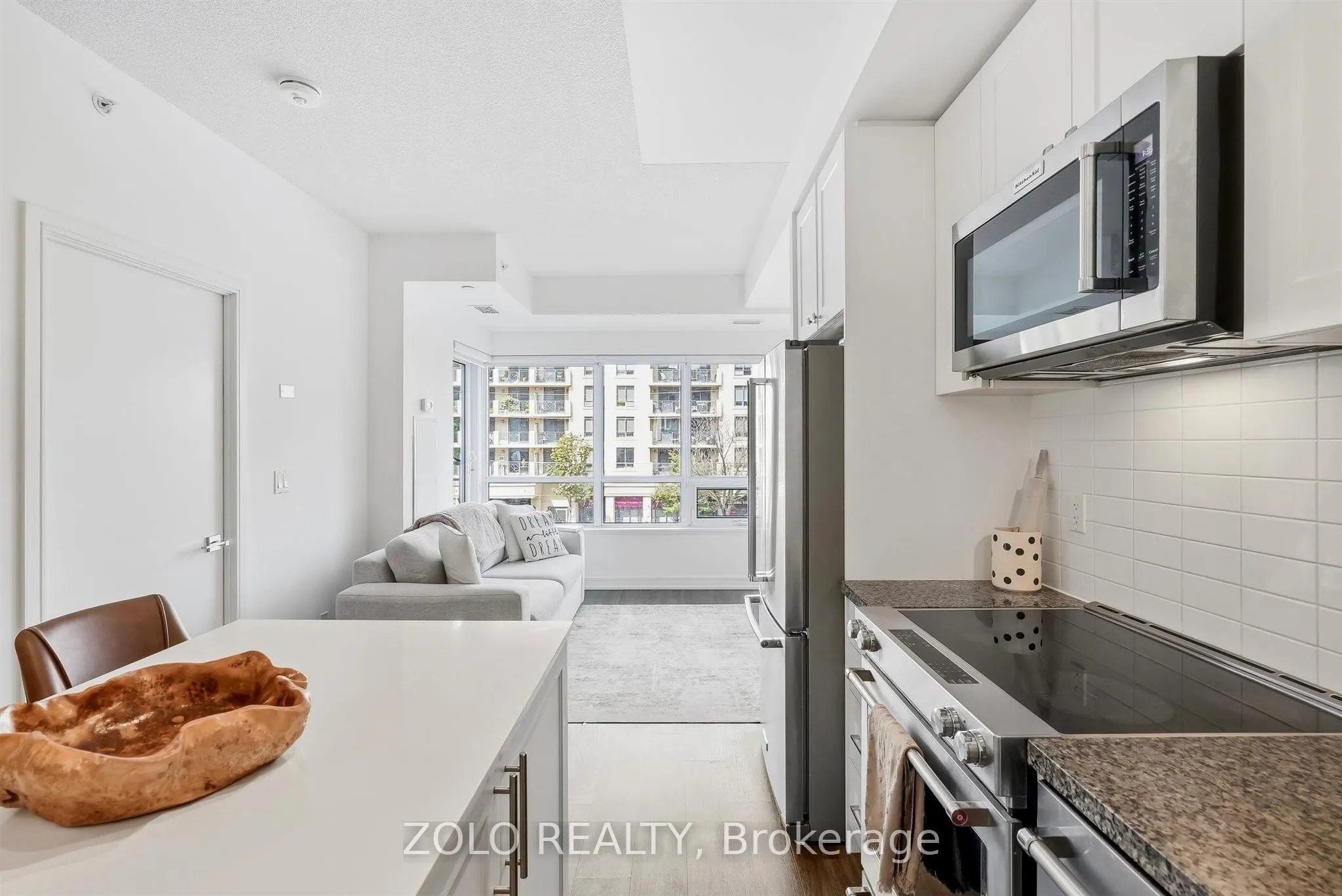 621 Sheppard Avenue E #335